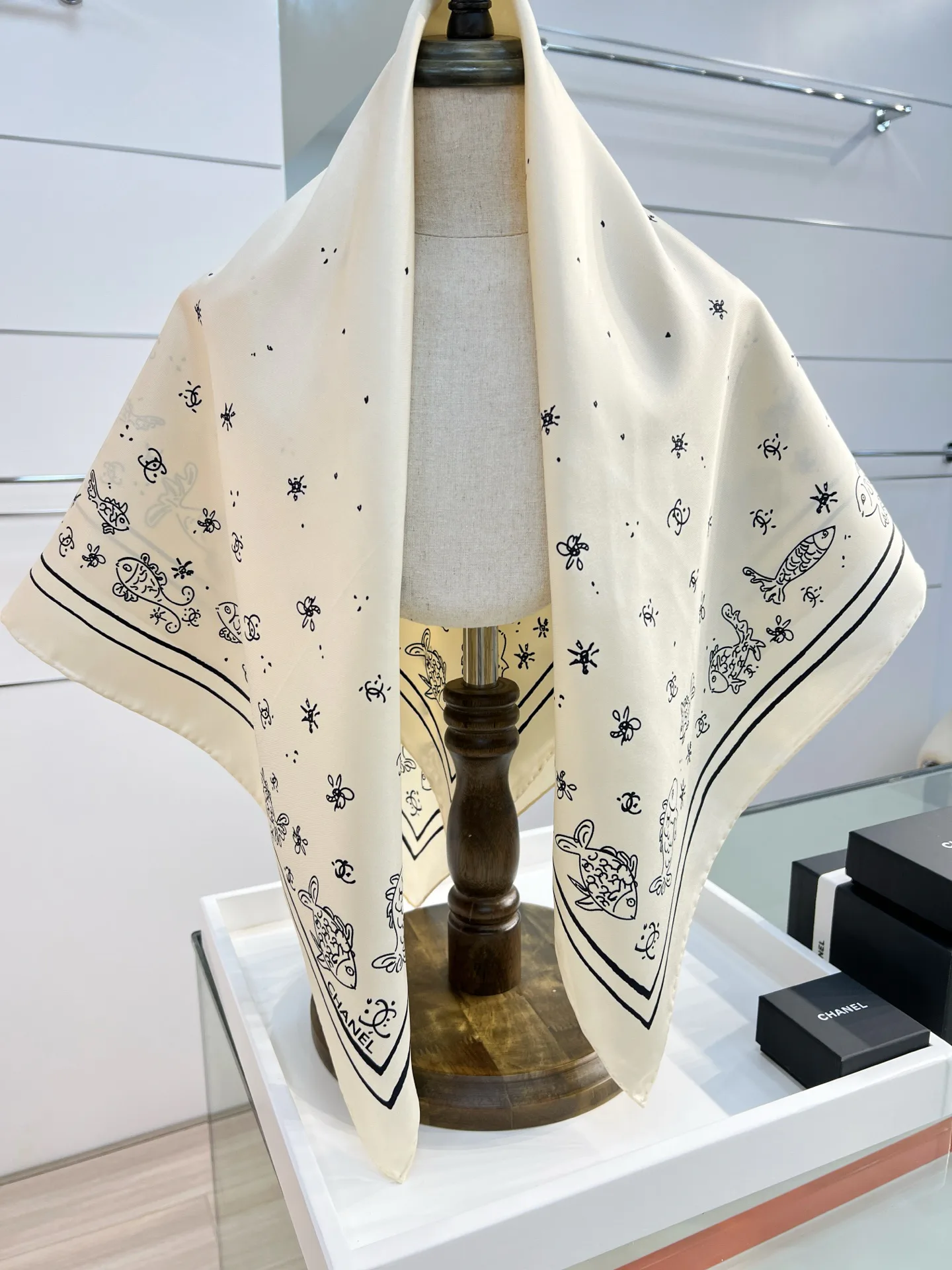 Платки Chanel 351439