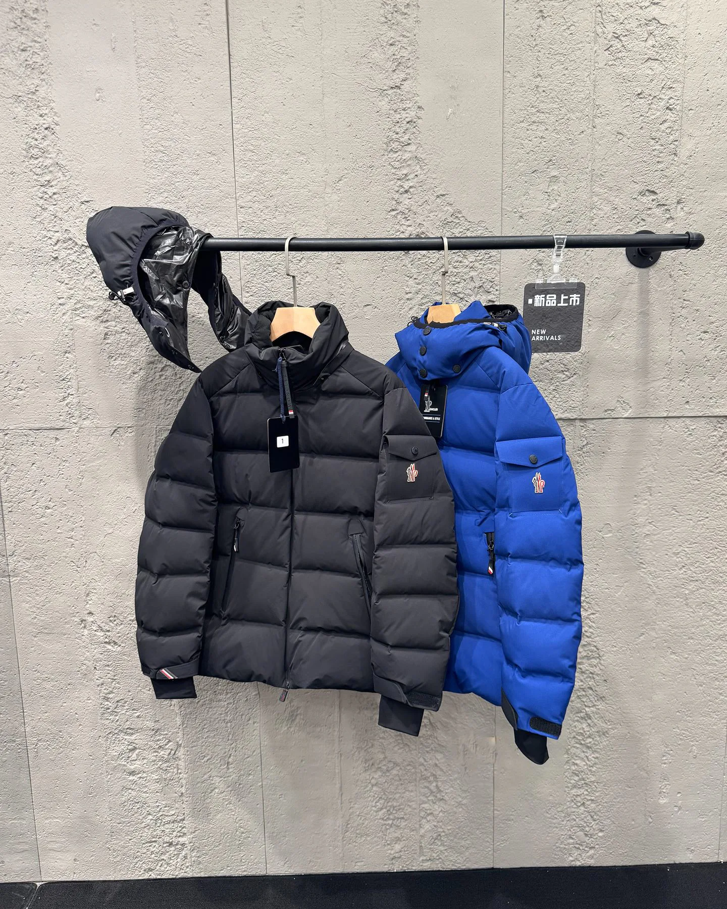 Куртки И Пуховики Мужские Moncler 17942231