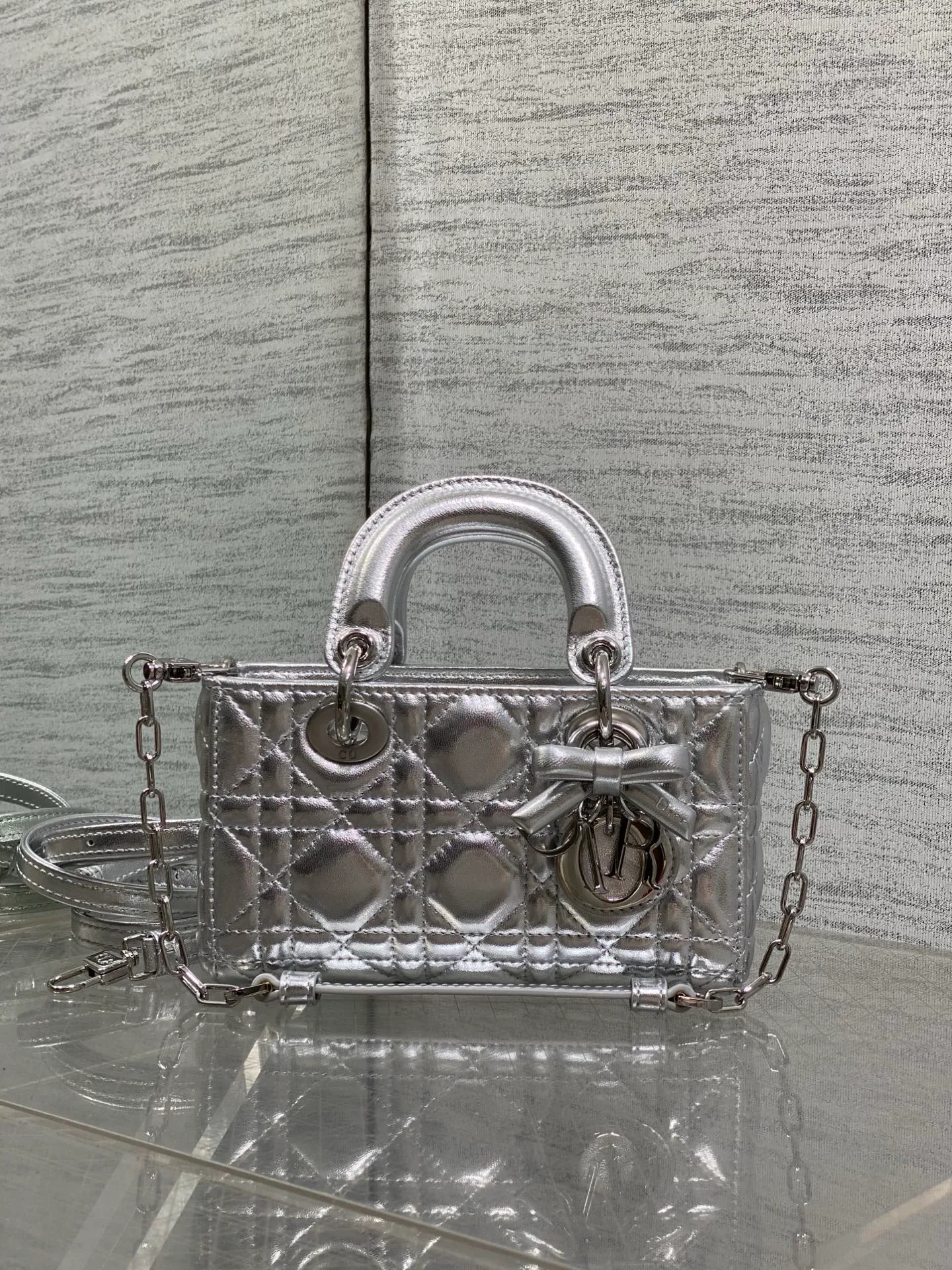 Классические Сумки Женские Christian Dior 17601489