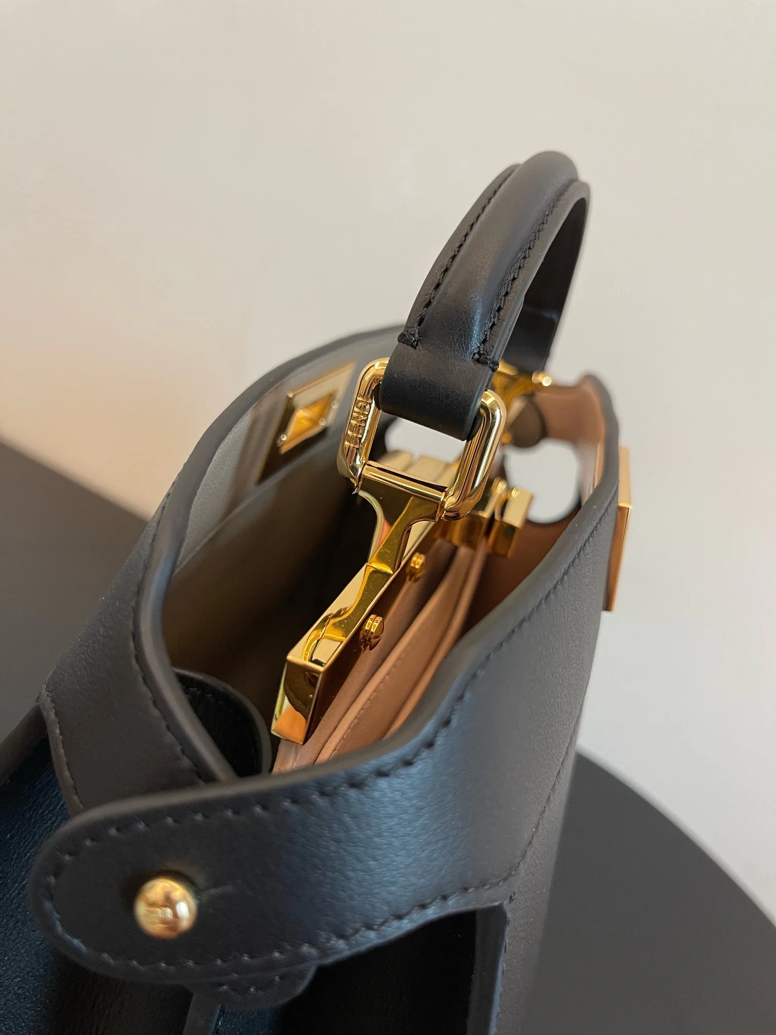 Классические Сумки Женские Fendi 13234505