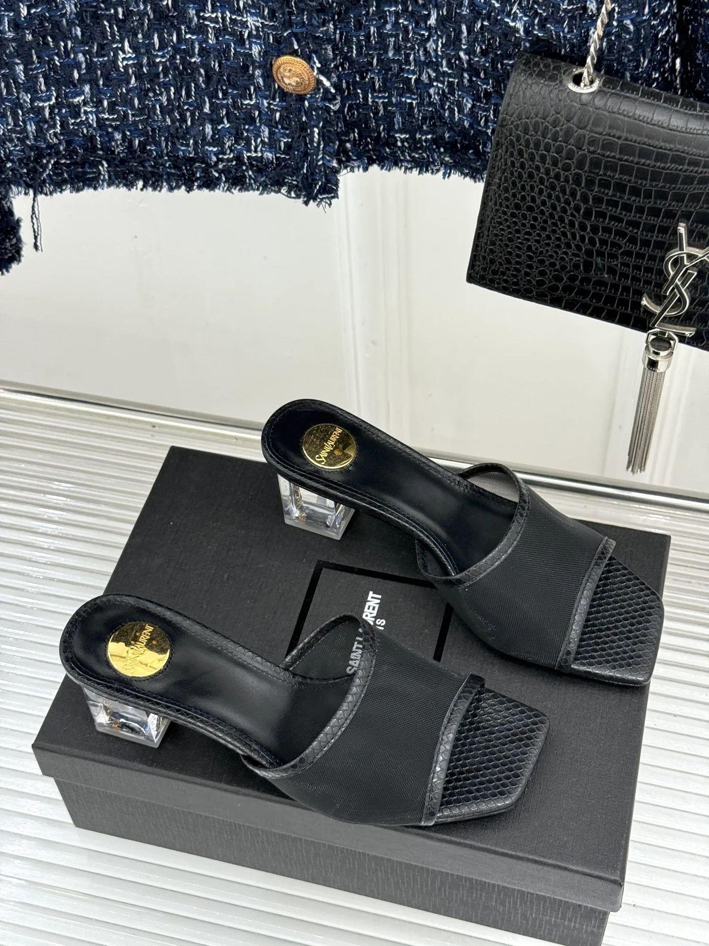 Босоножки Женские Saint Laurent 17024885