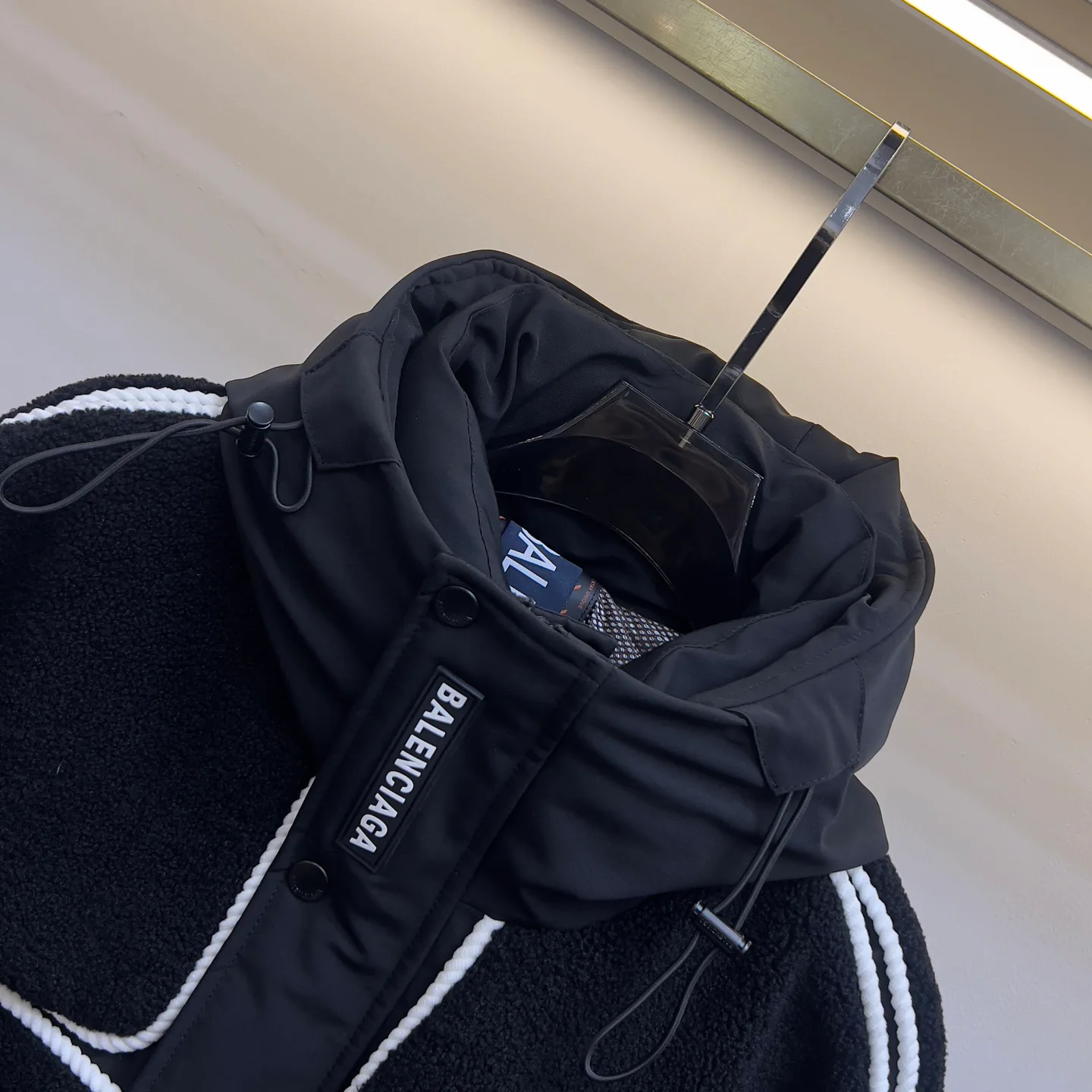 Куртки И Пуховики Женские Balenciaga 844047