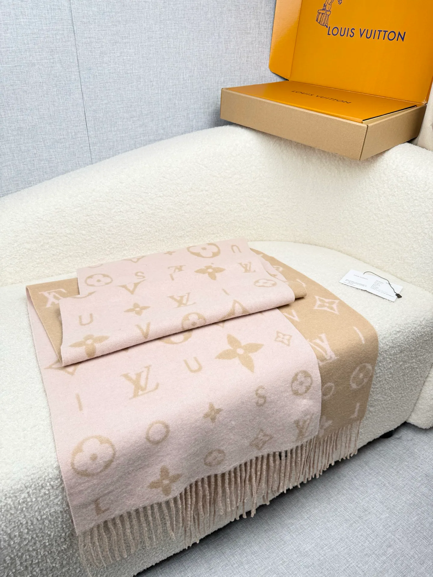 Шарфы Louis Vuitton 498279