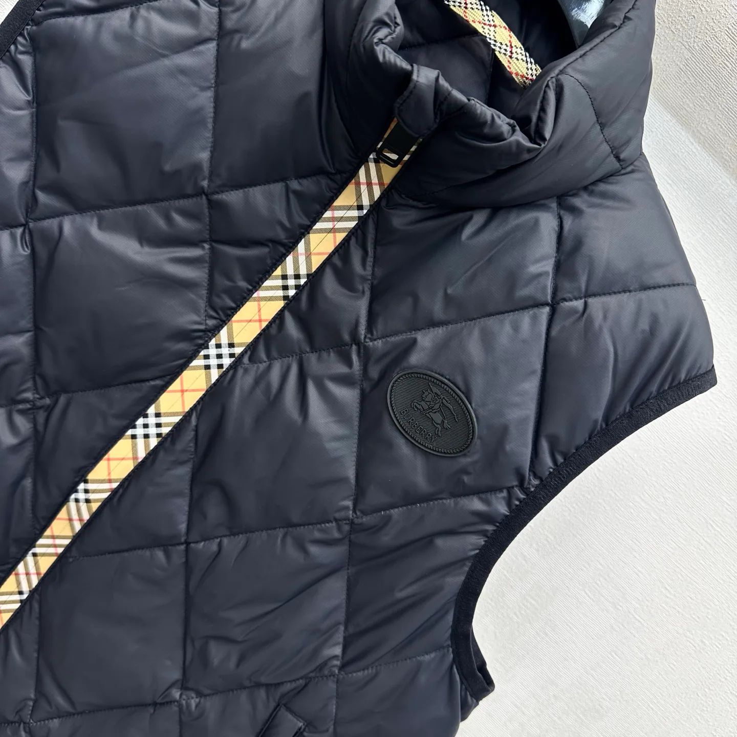 Жилеты Женские Burberry 18529712