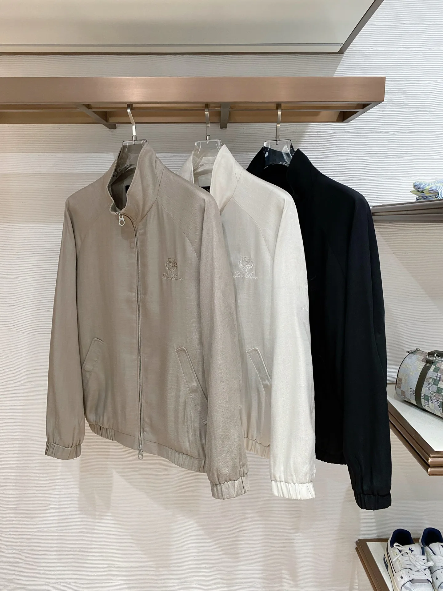 Куртки И Пуховики Мужские Loro Piana 11496544