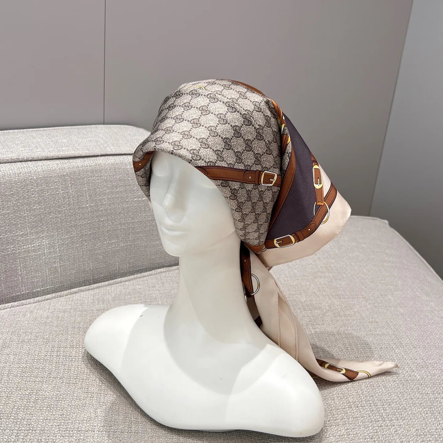 Шарфы Gucci 11503715