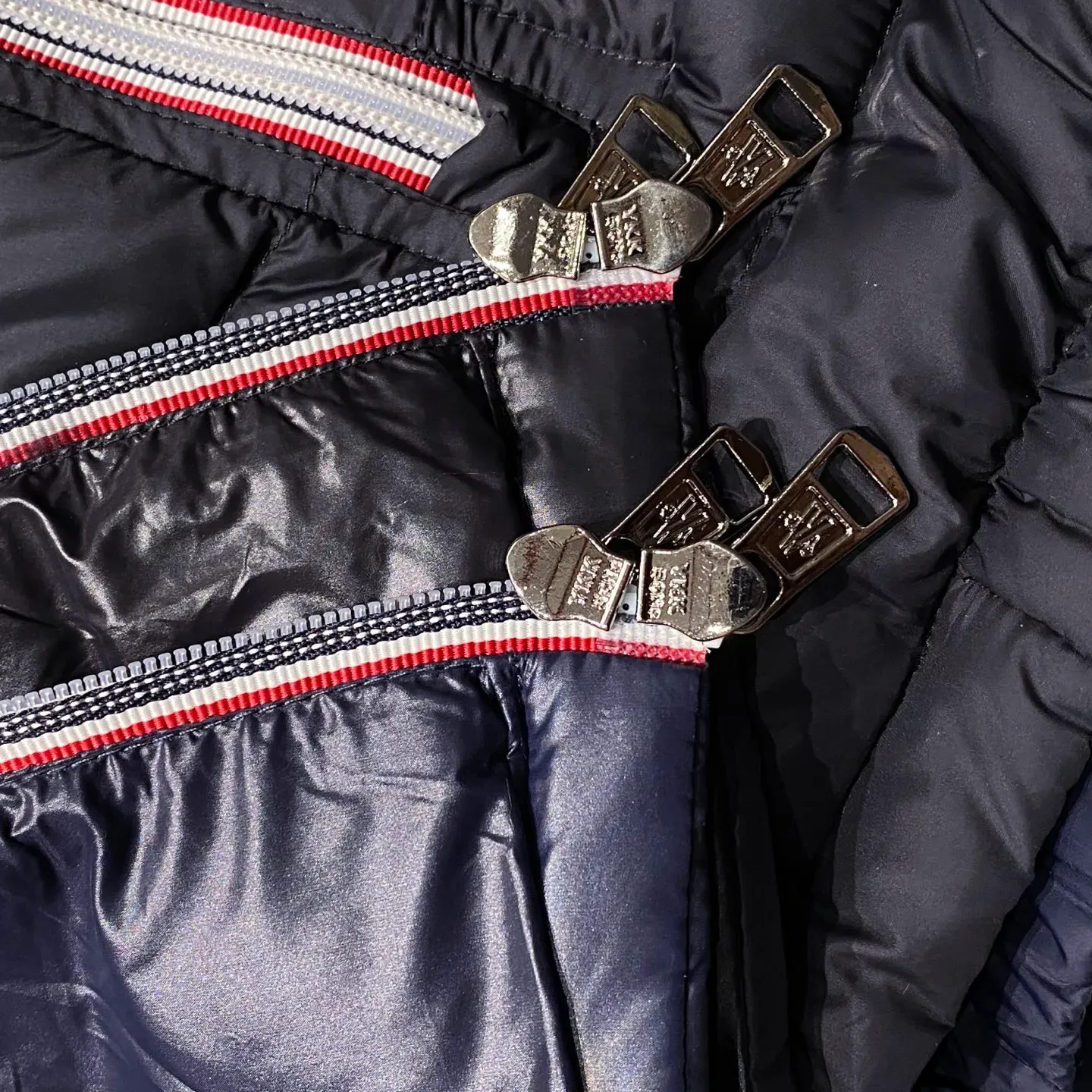 Куртки И Пуховики Мужские Moncler 339619