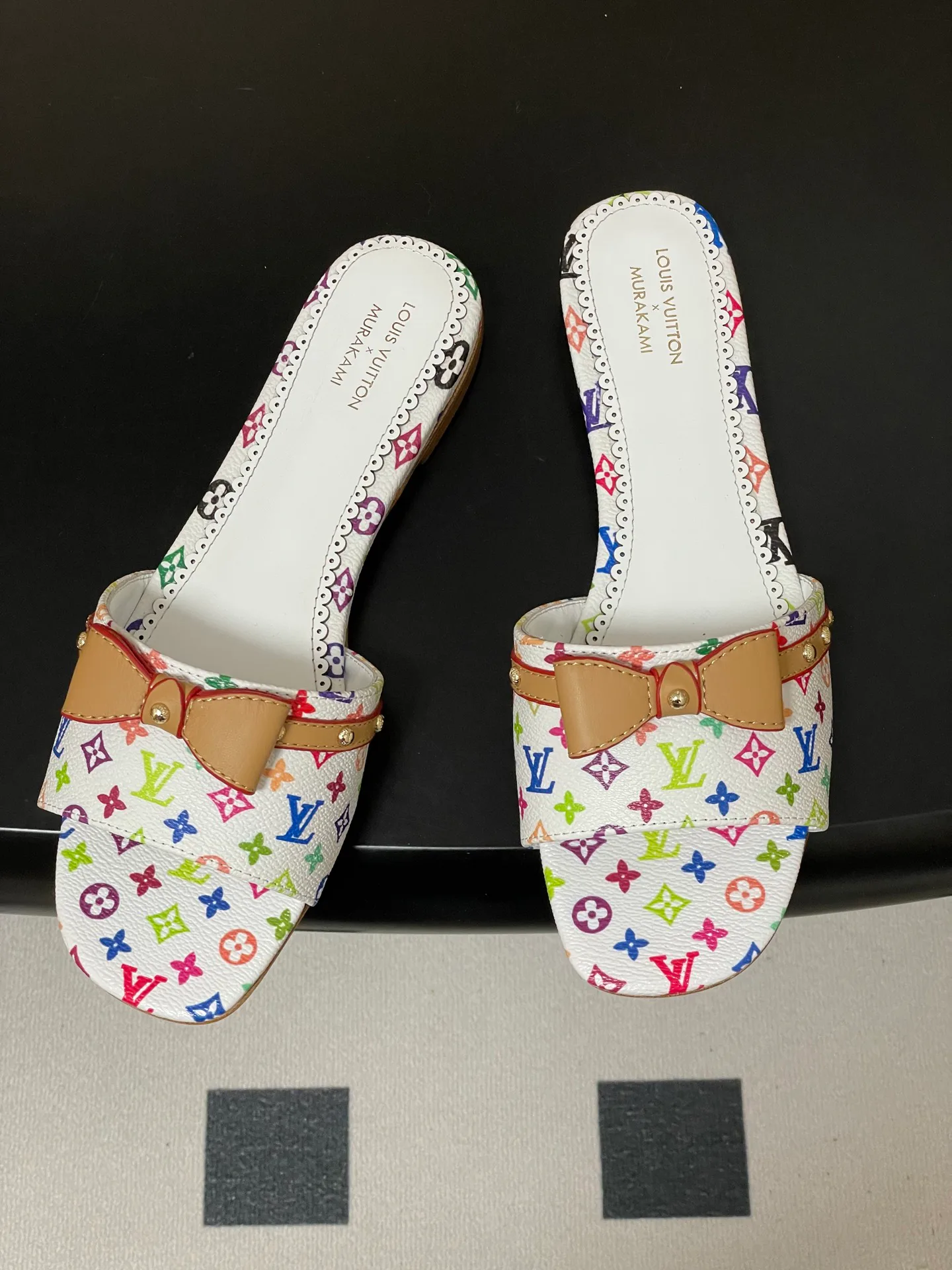 Шлепанцы Женские Louis Vuitton 3361689