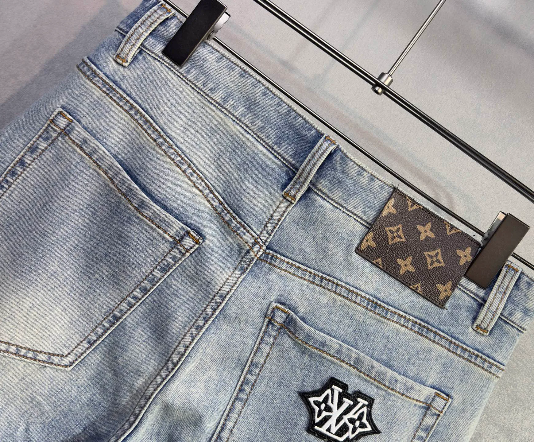 Джинсы Мужские Louis Vuitton 18098393