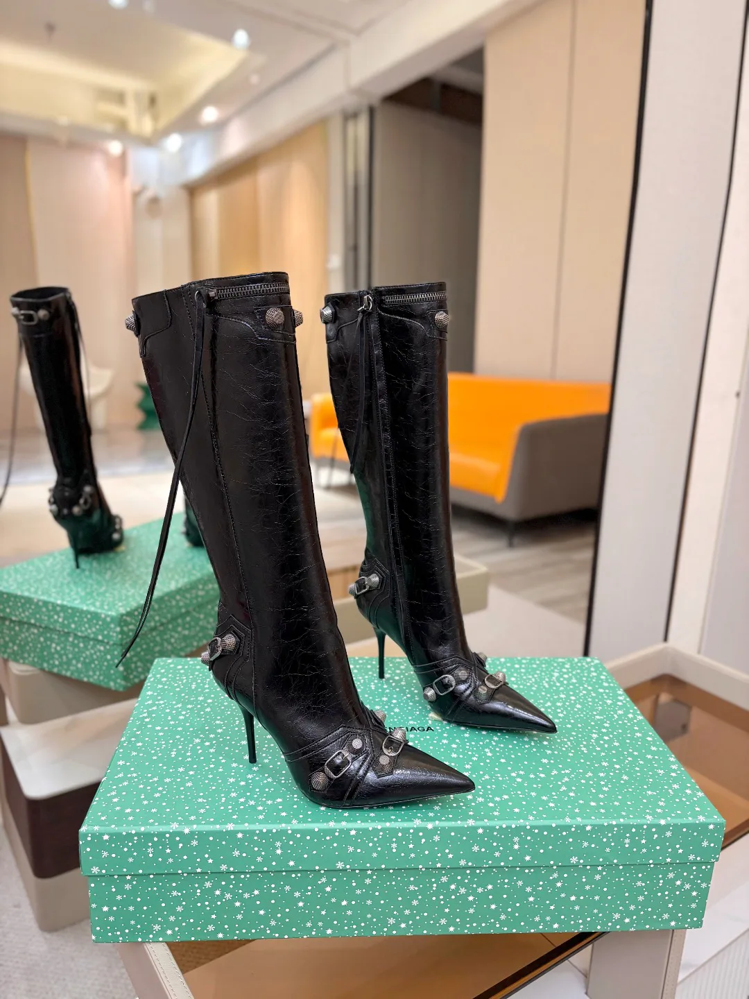 Сапоги Женские Balenciaga 18521337