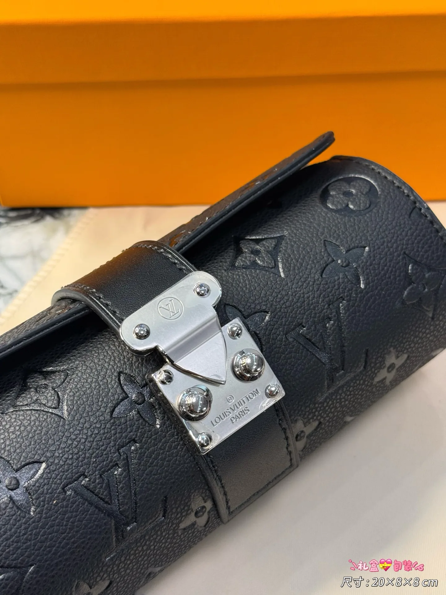 Текстиль Louis Vuitton 11568243