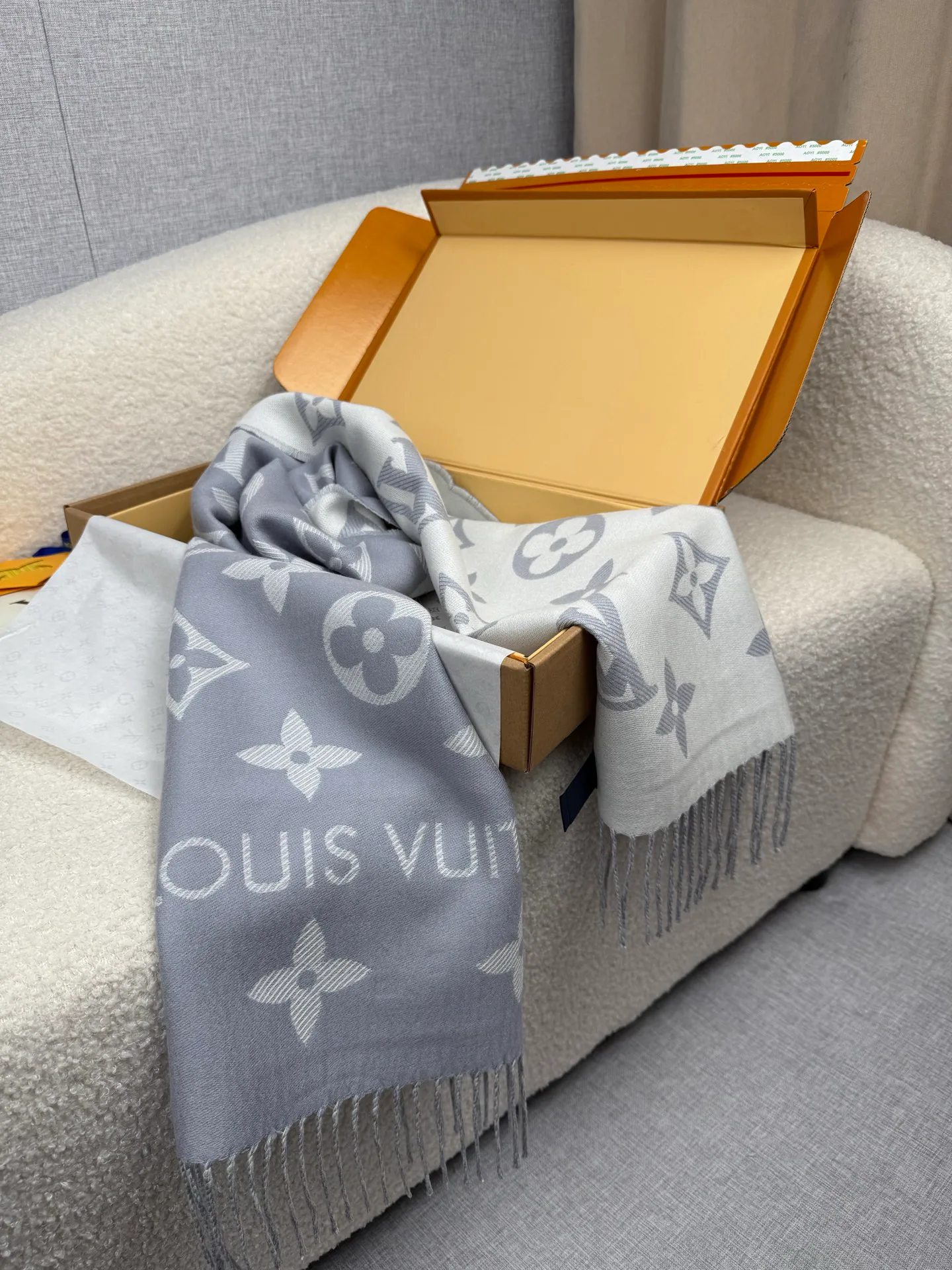 Шарфы Louis Vuitton 1422225