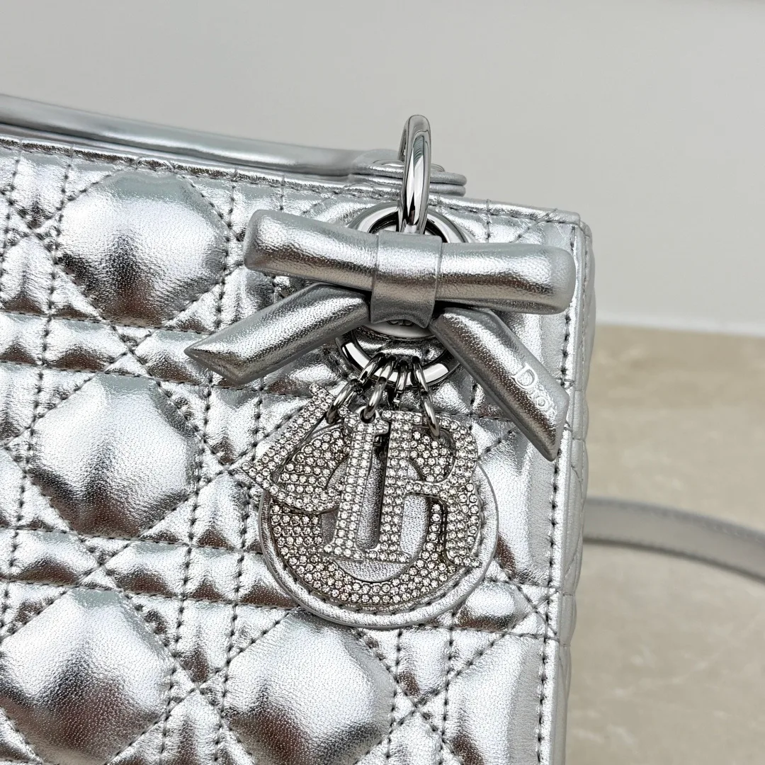 Классические Сумки Женские Christian Dior 18116223