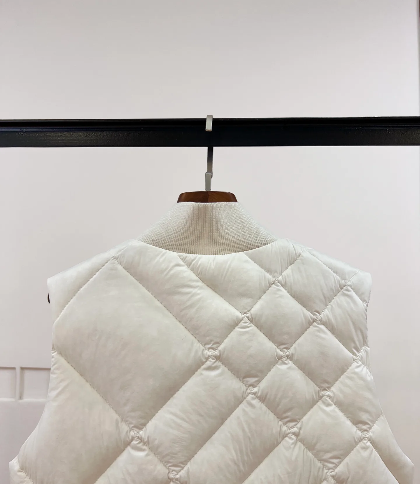 Жилеты Женские Burberry 17964776
