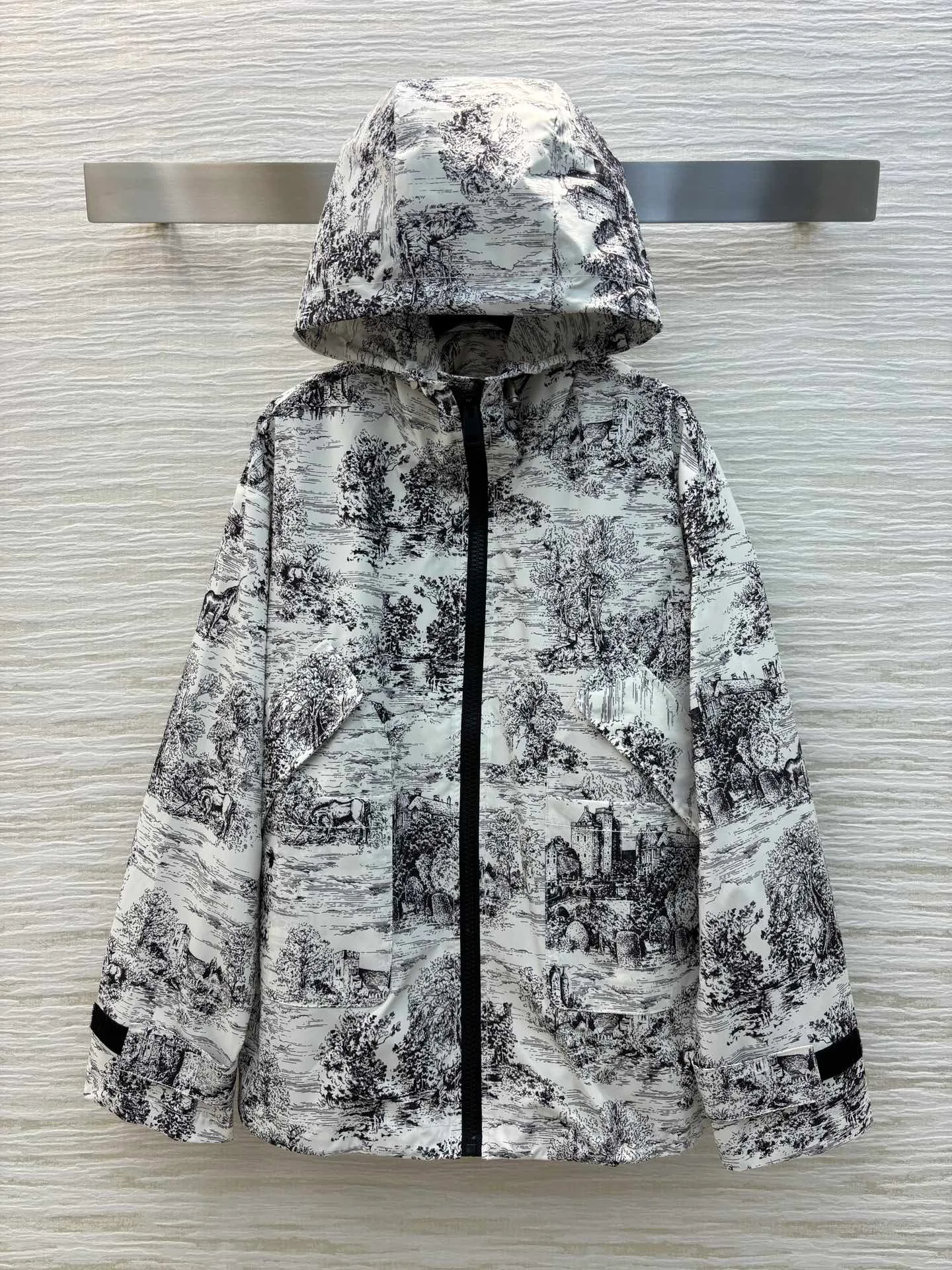 Куртки Женские Christian Dior 13607