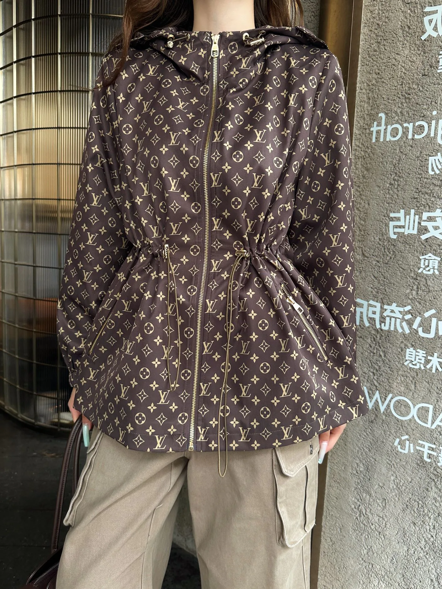 Куртки И Пуховики Женские Louis Vuitton 18451106