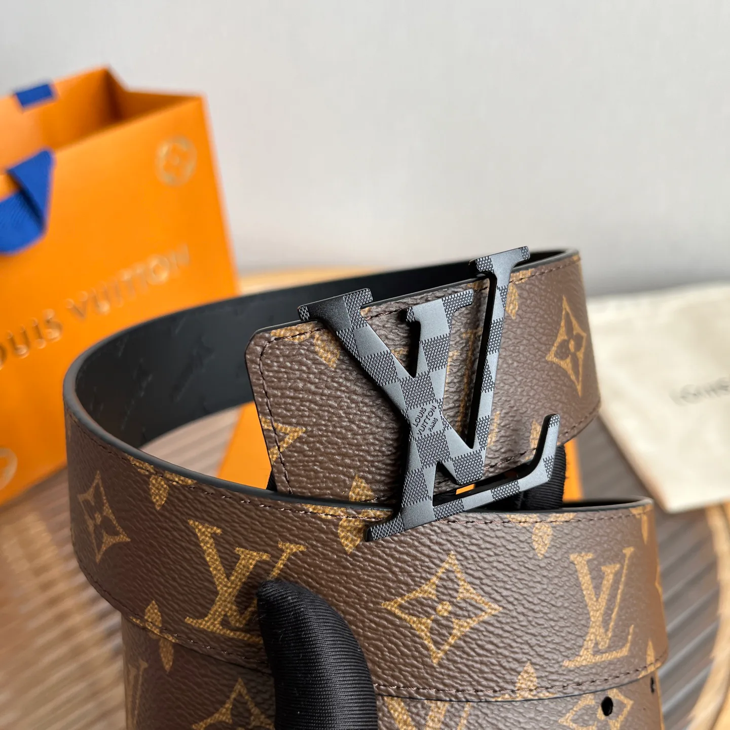 Ремни Louis Vuitton 10399061