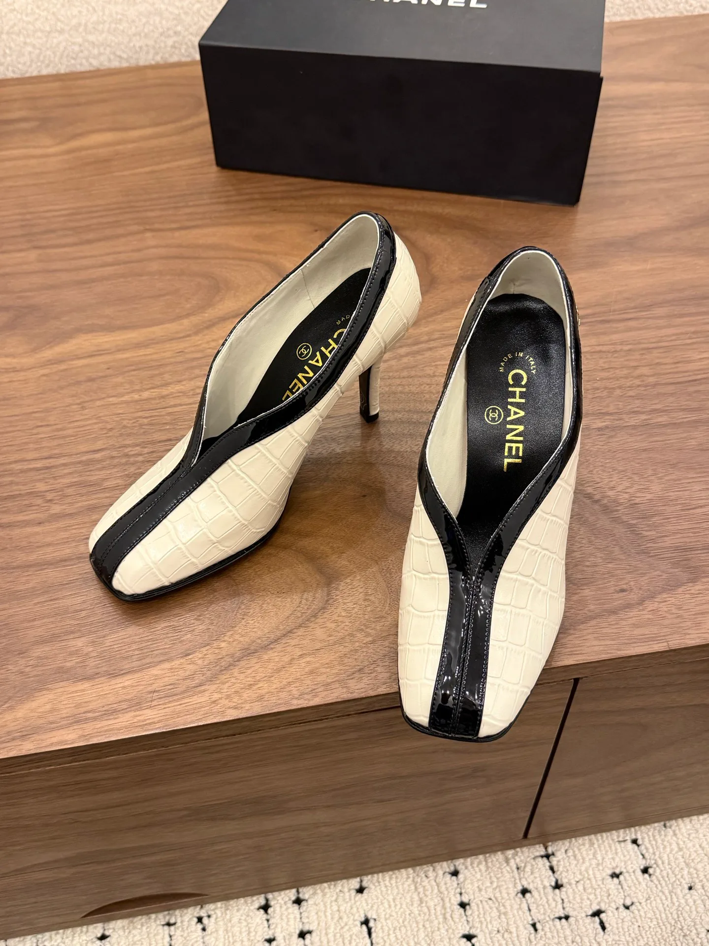 Туфли Женские Chanel 18034487