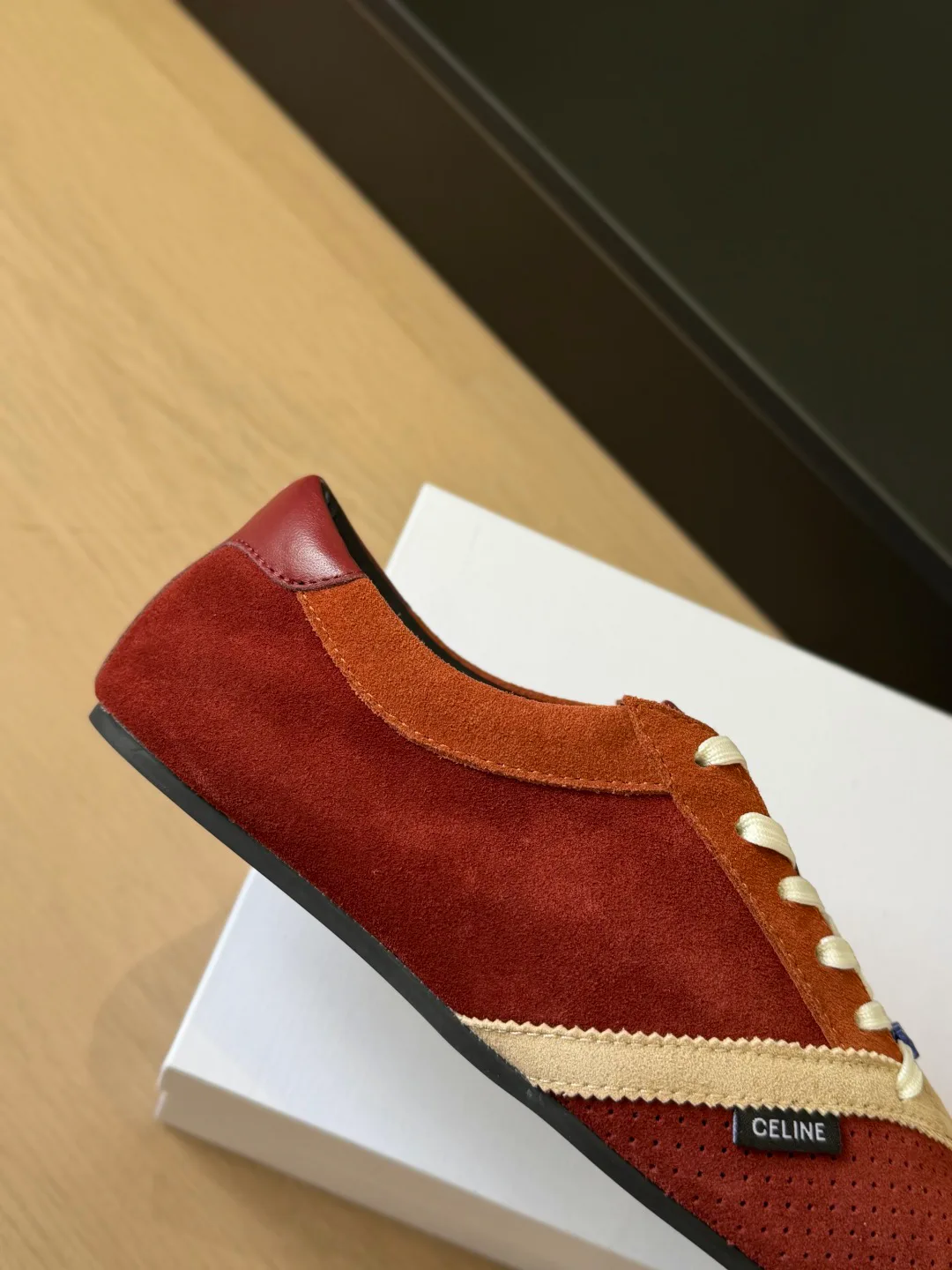Кроссовки Женские Celine 18224055