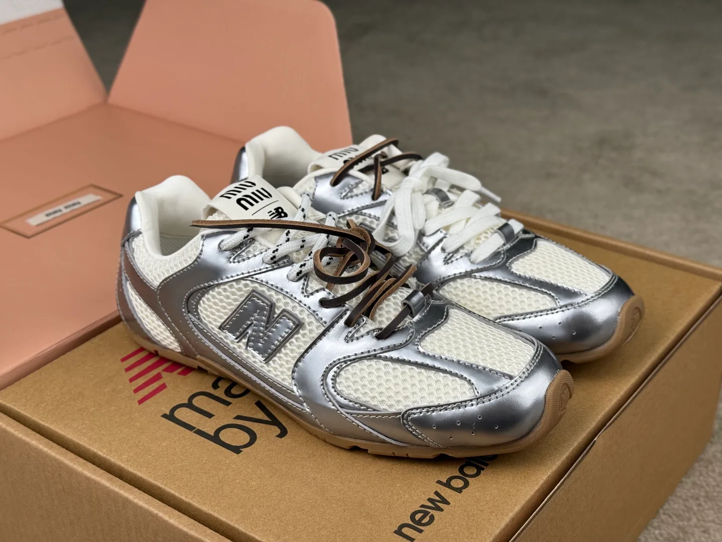 Кроссовки Женские Miu Miu 1893516