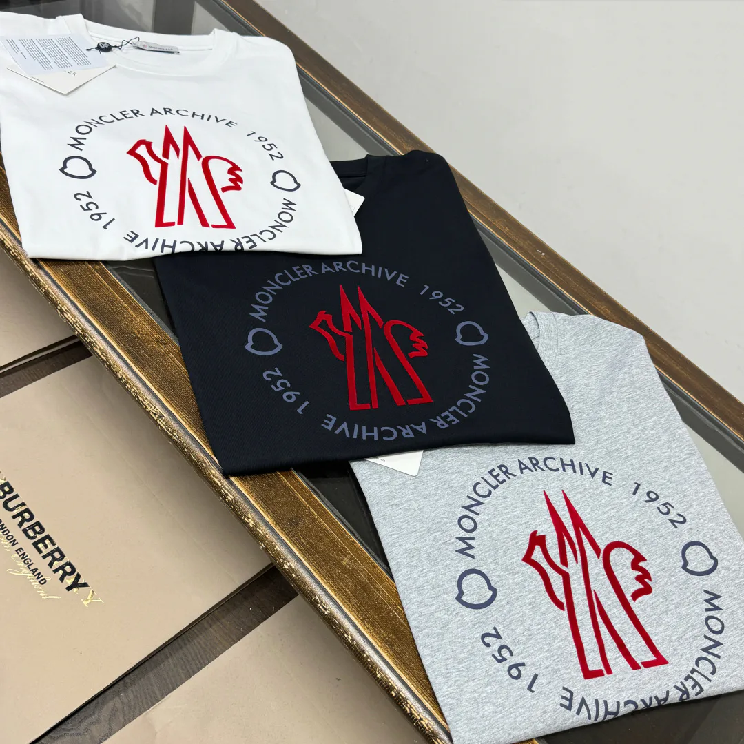 Футболки Женские Moncler 11885599