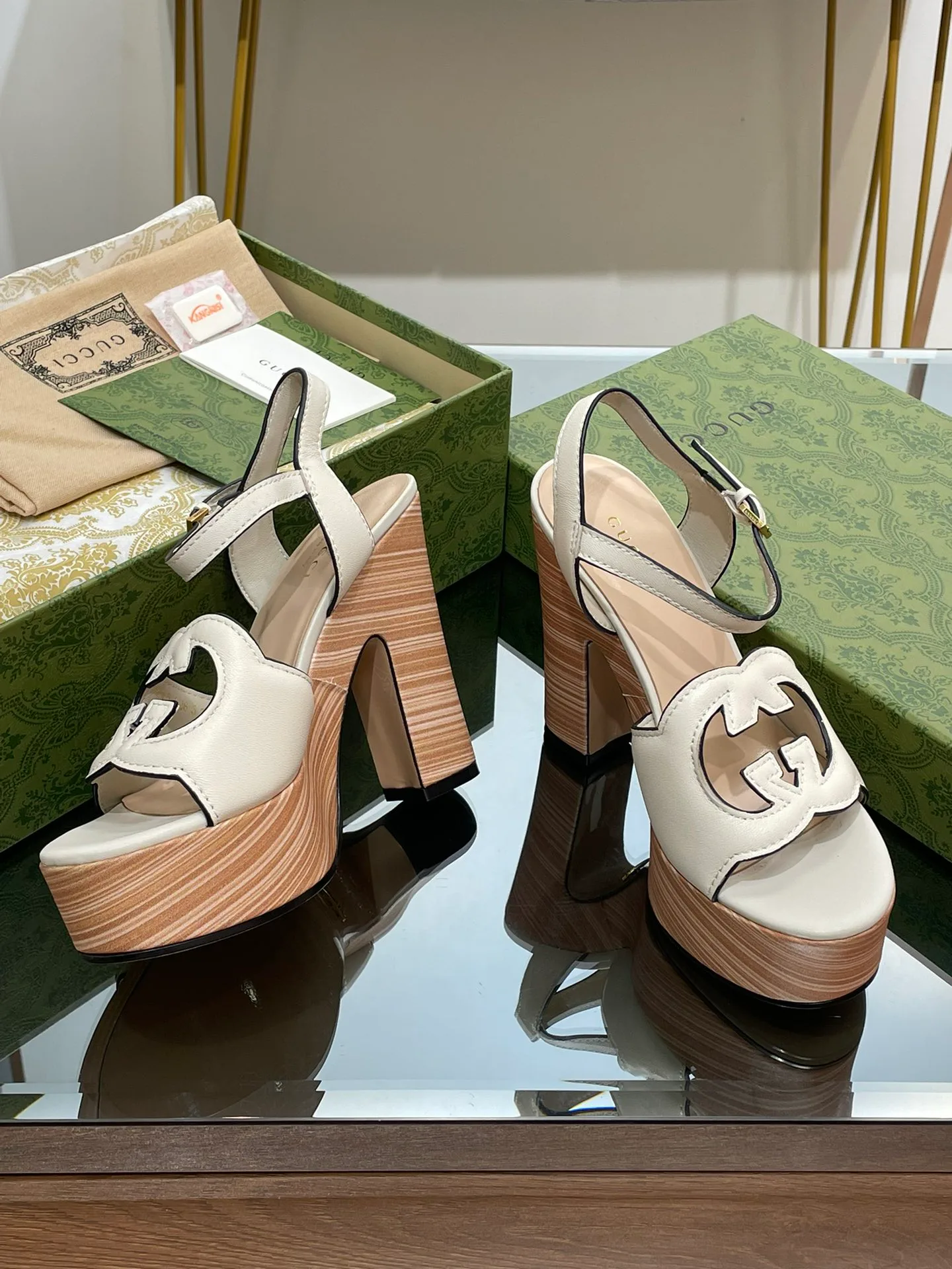 Босоножки Женские Gucci 21092