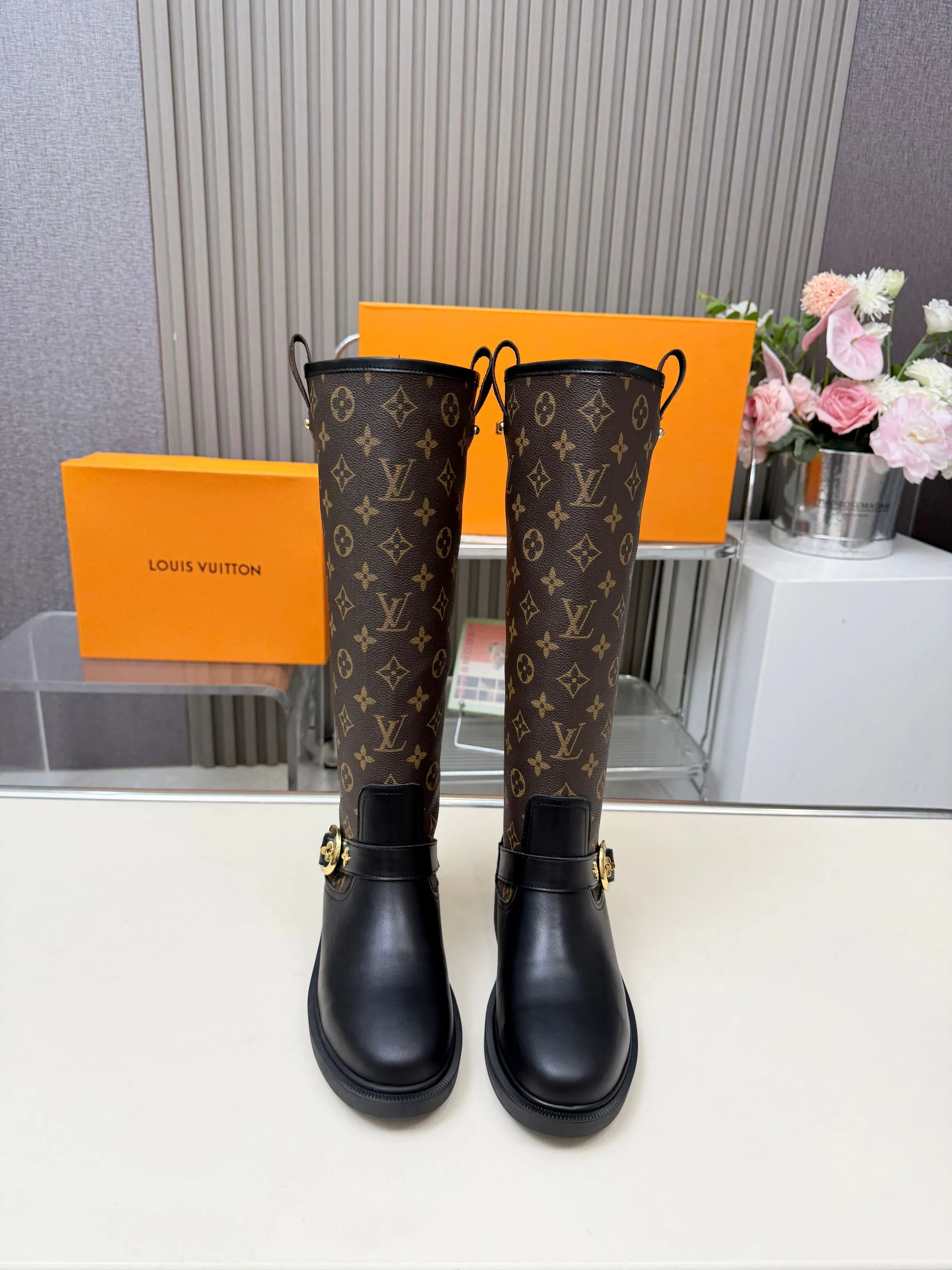 Ботинки Женские Louis Vuitton 18279807