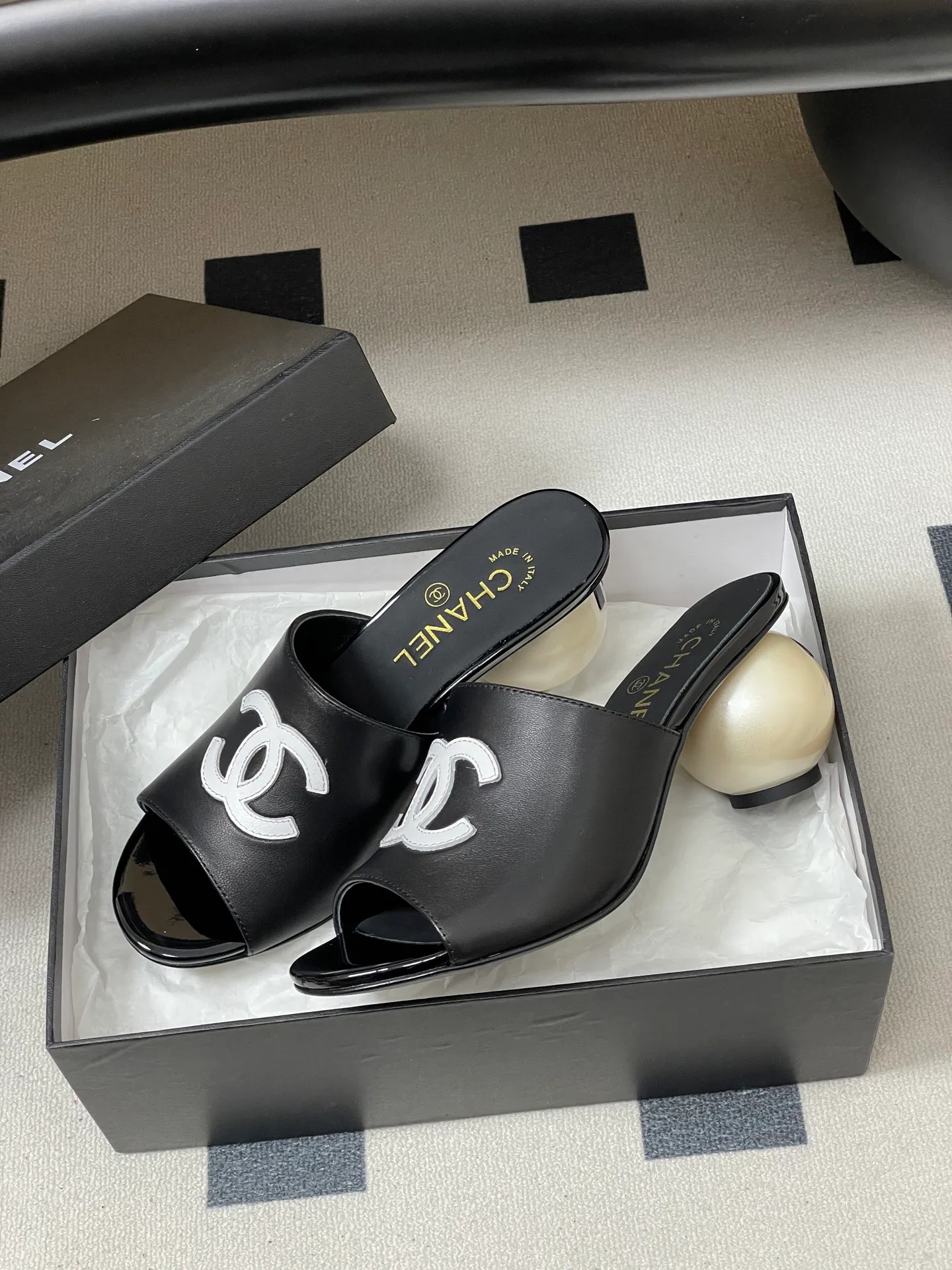 Босоножки Женские Chanel 10993911