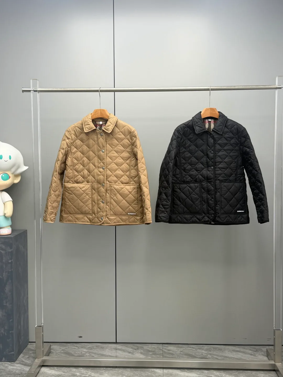 Куртки И Пуховики Женские Burberry 19352946