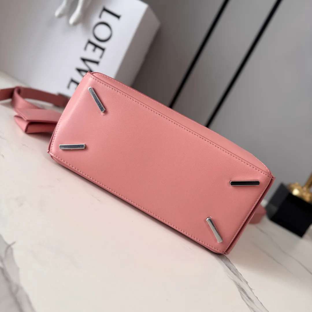 Классические Сумки Женские Loewe 17270376