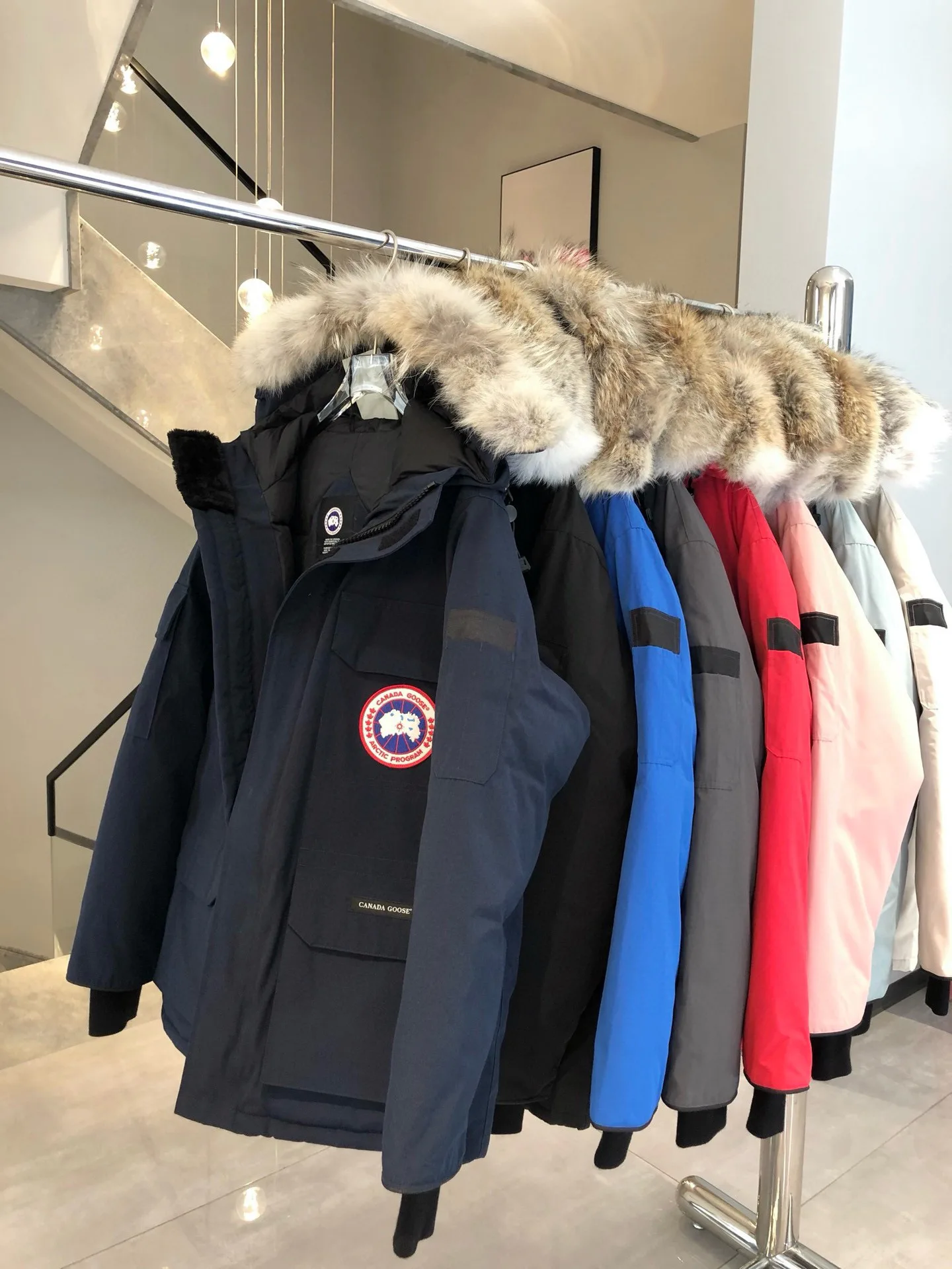Куртки И Пуховики Женские Canada Goose 18723690