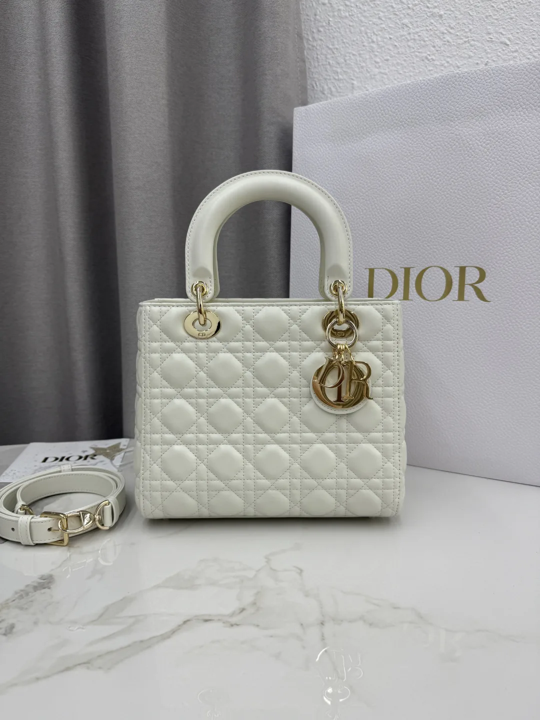 Классические Сумки Женские Christian Dior 18116349