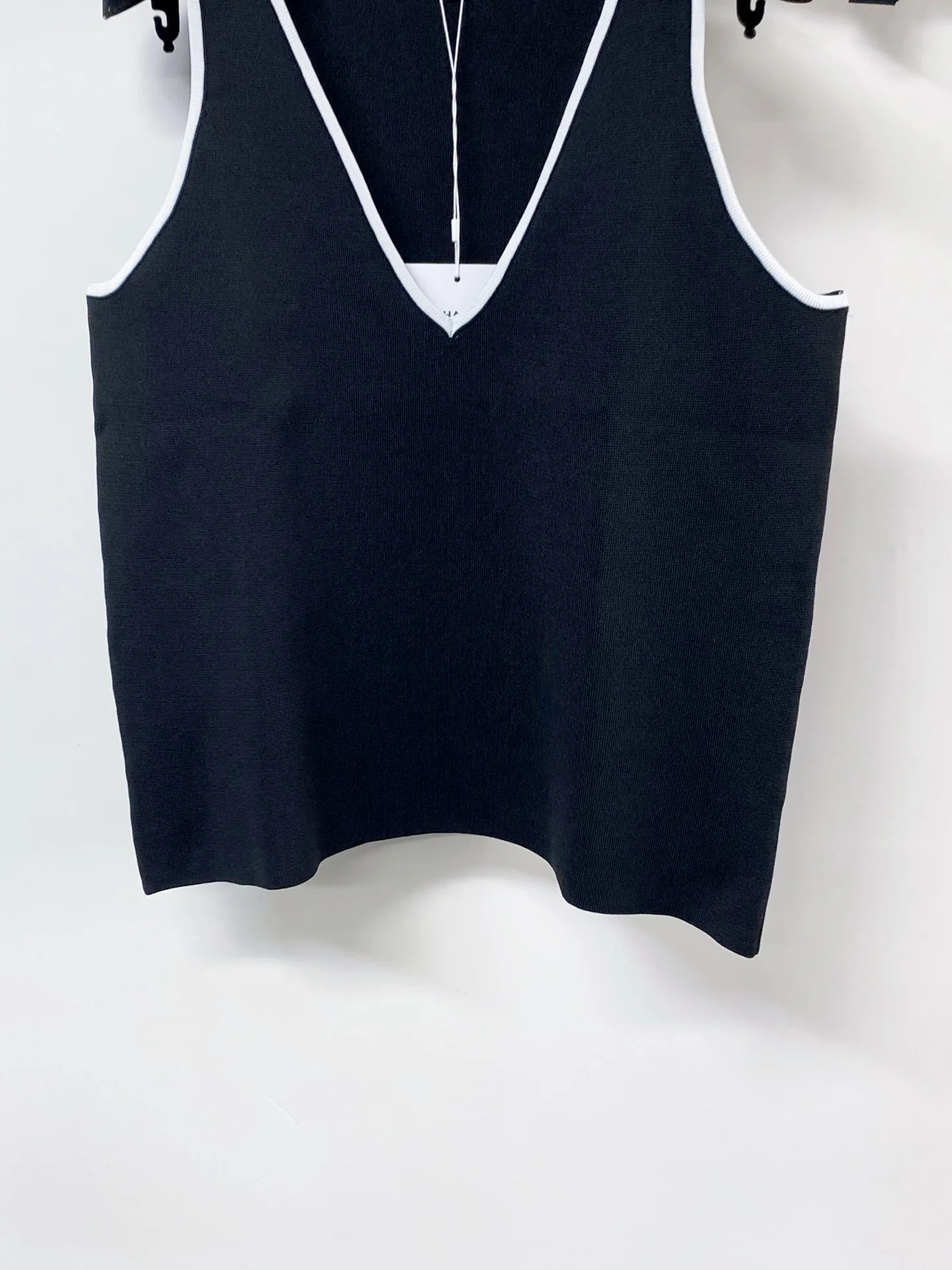 Жилеты Женские Chanel 11946153