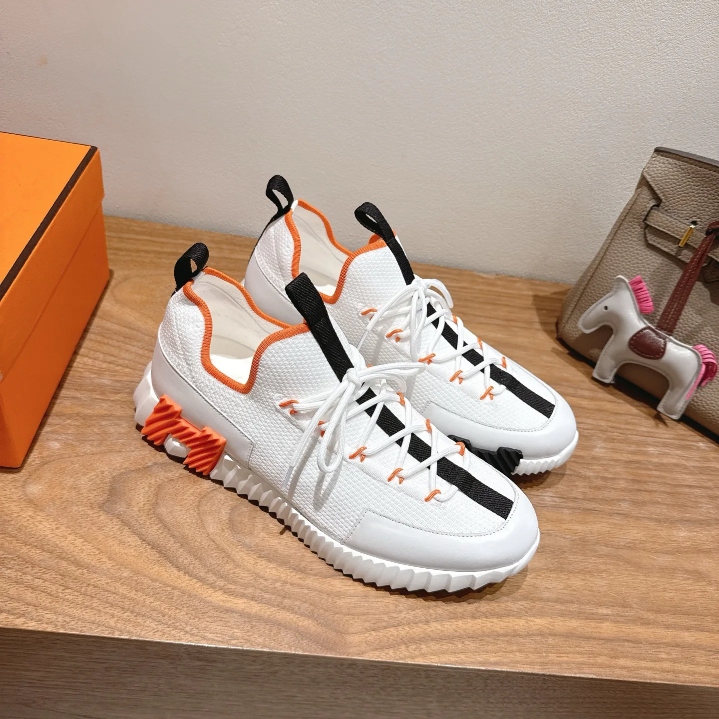 Кроссовки Женские Hermes 4852678