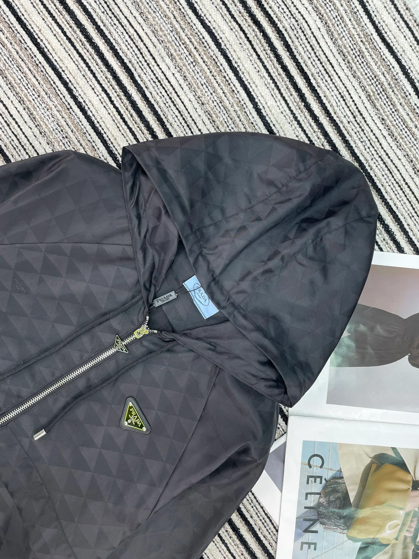 Куртки И Пуховики Женские Prada 9913939