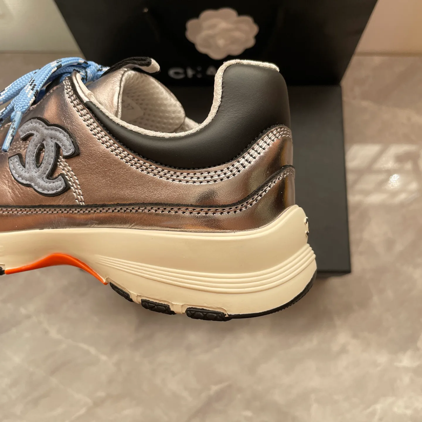 Кроссовки Женские Chanel 18850868