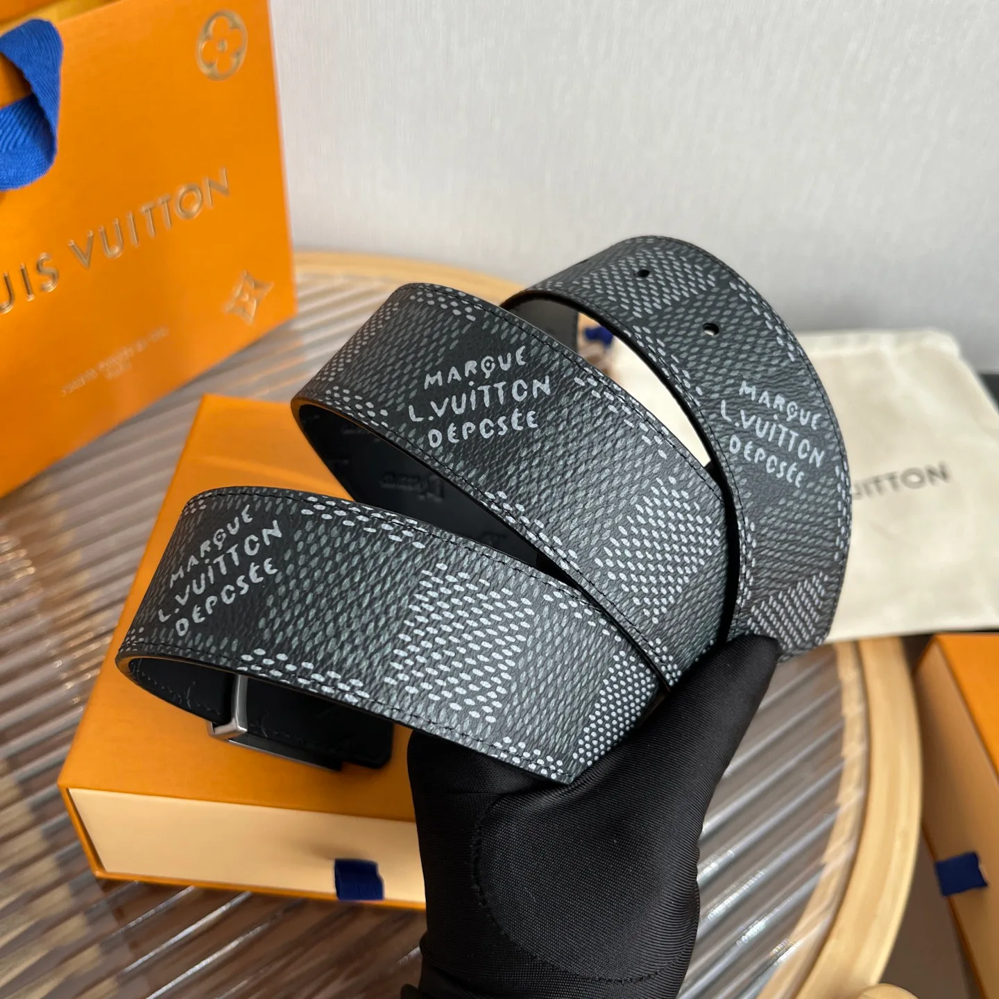 Ремни Louis Vuitton 10399067