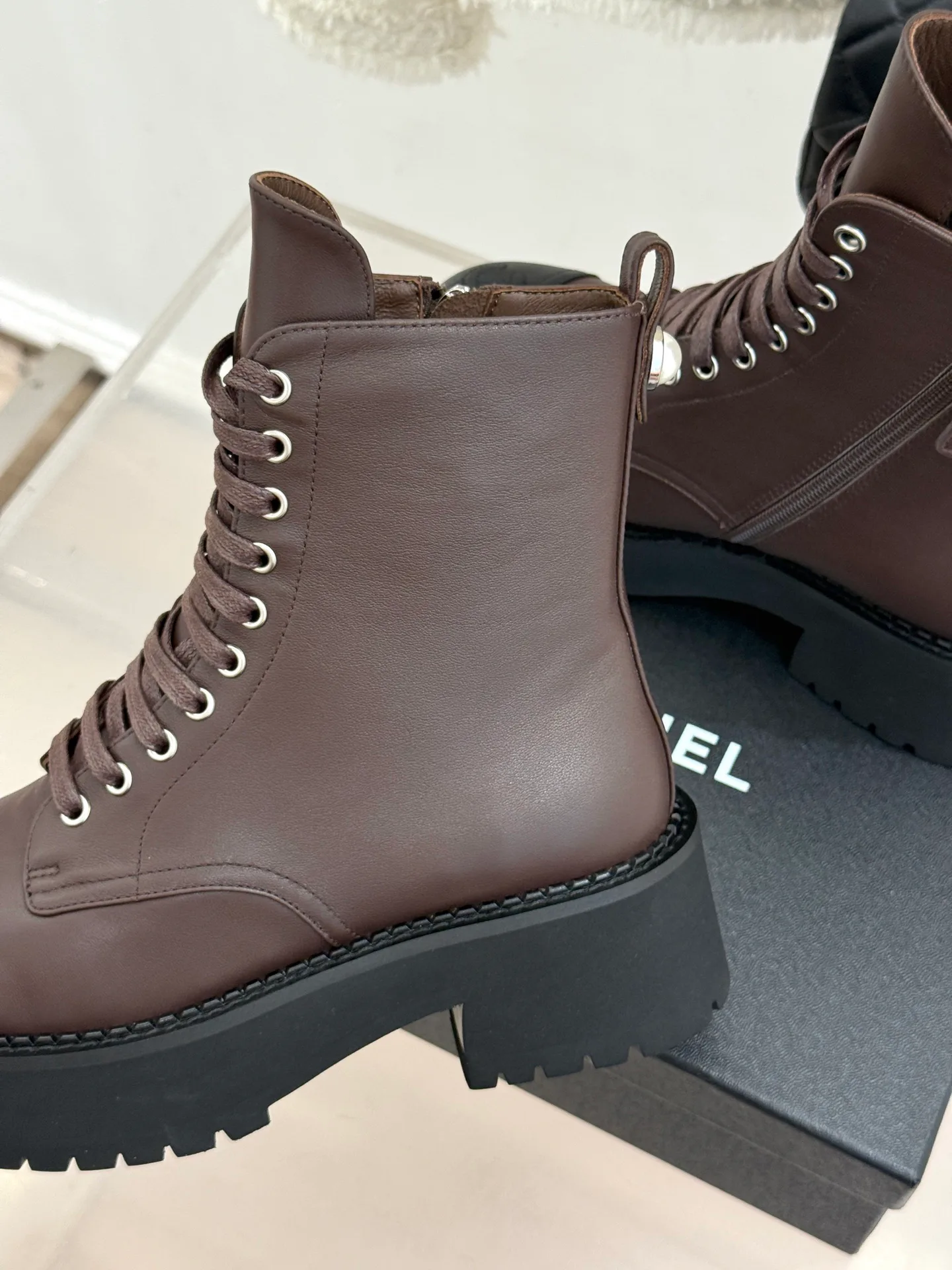 Ботинки Женские Chanel 19570325