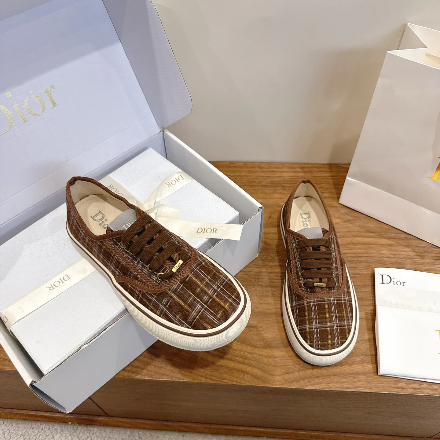 Кроссовки Женские Christian Dior 18083843