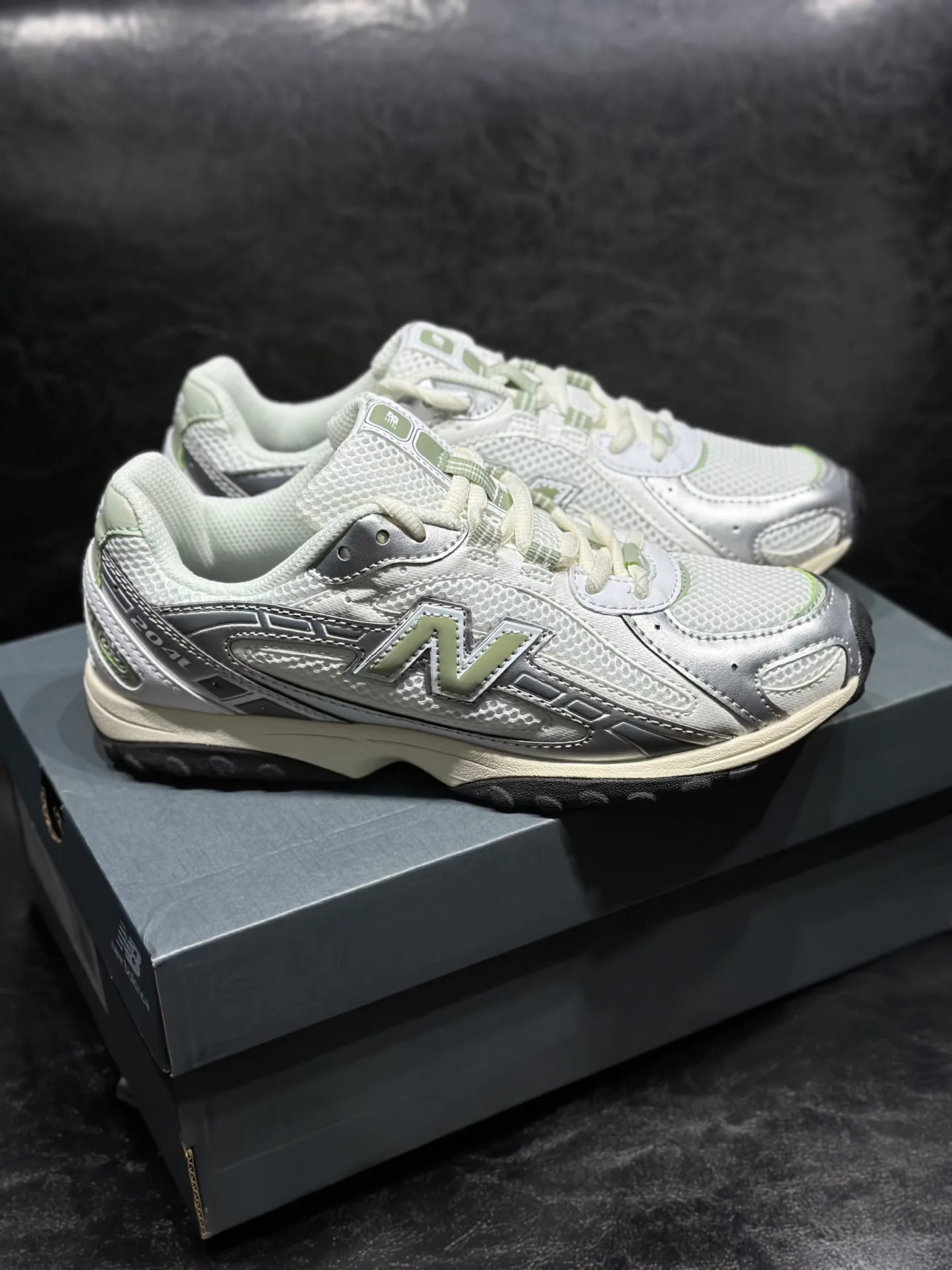 Кроссовки Женские New Balance 810878