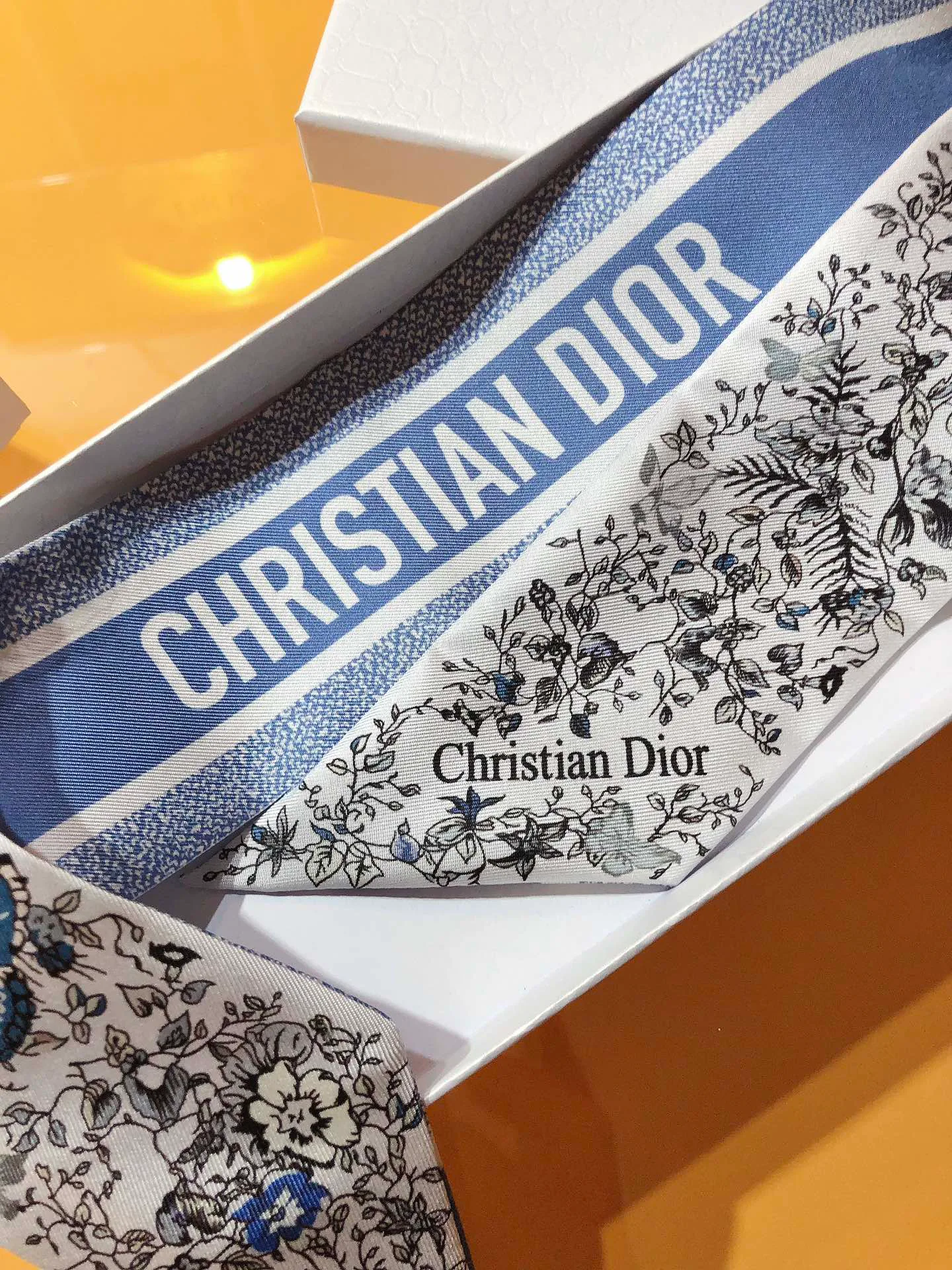 Платки Christian Dior 17716497