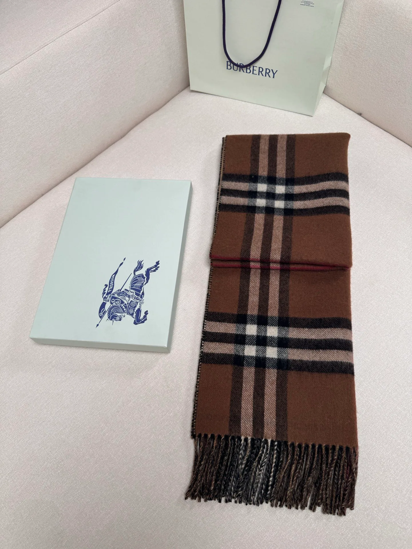 Шарфы Burberry 5020236