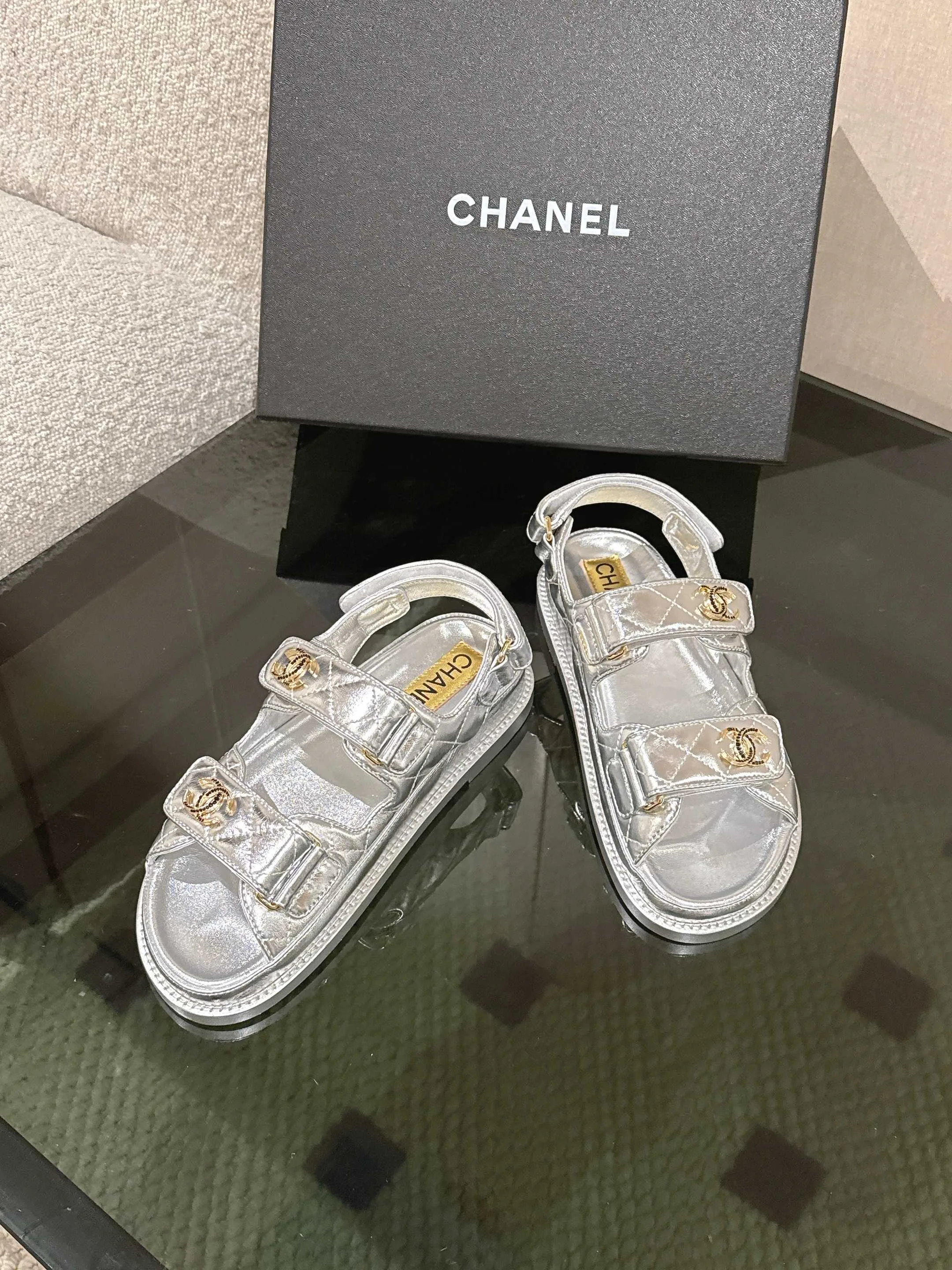 Сандалии Женские Chanel 11353687