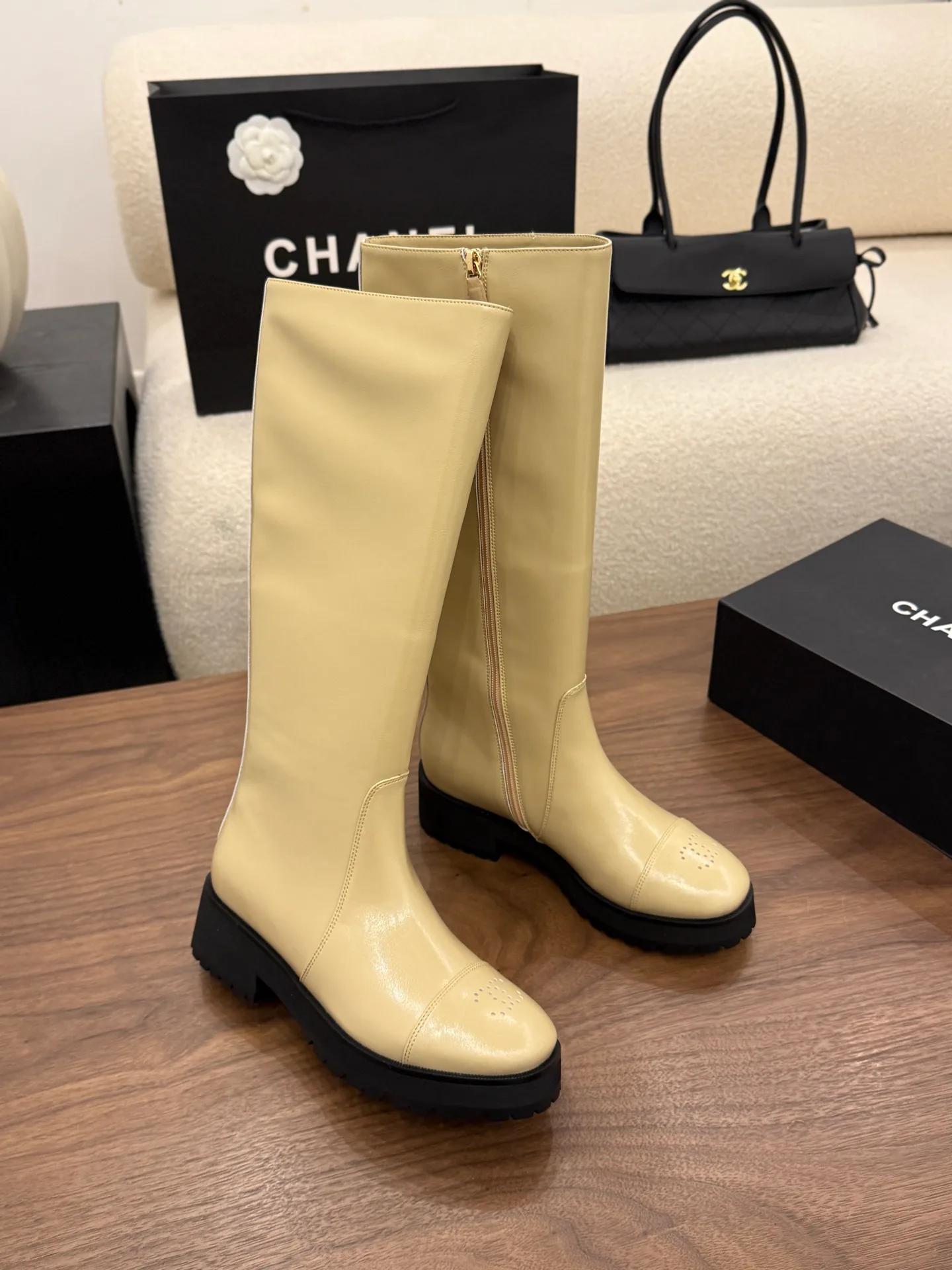 Сапоги Женские Chanel 18275725