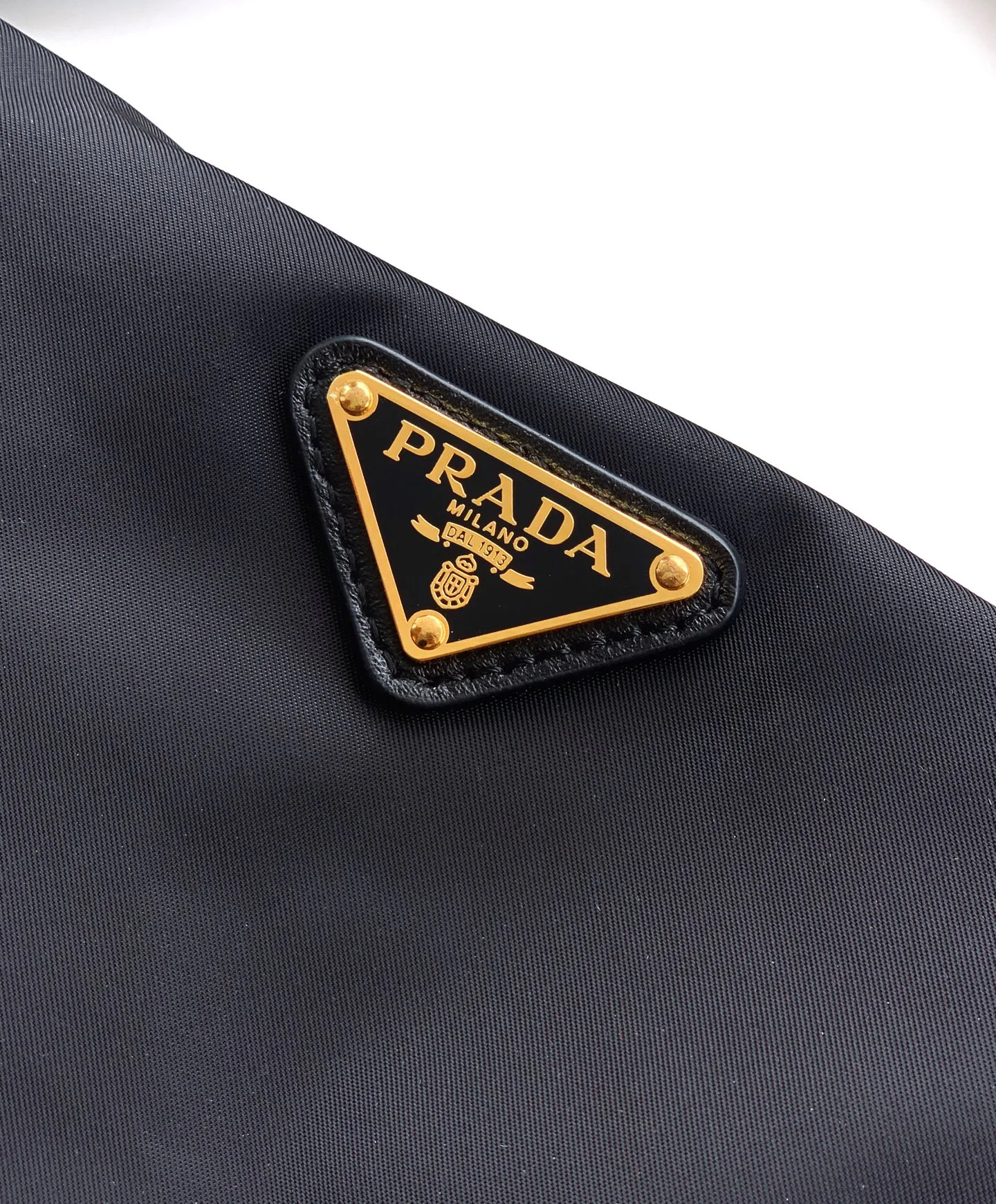 Классические Сумки Женские Prada 13368493