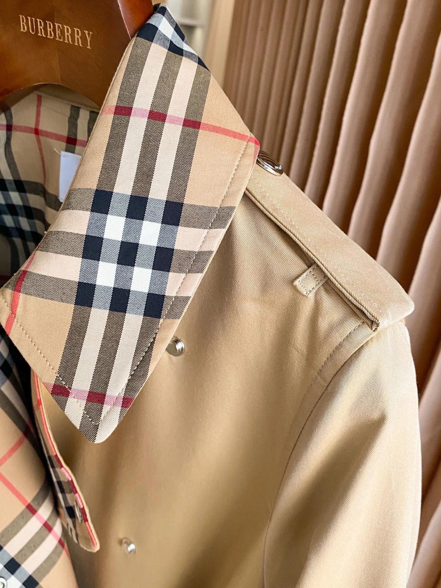 Тренчи Женские Burberry 19078438