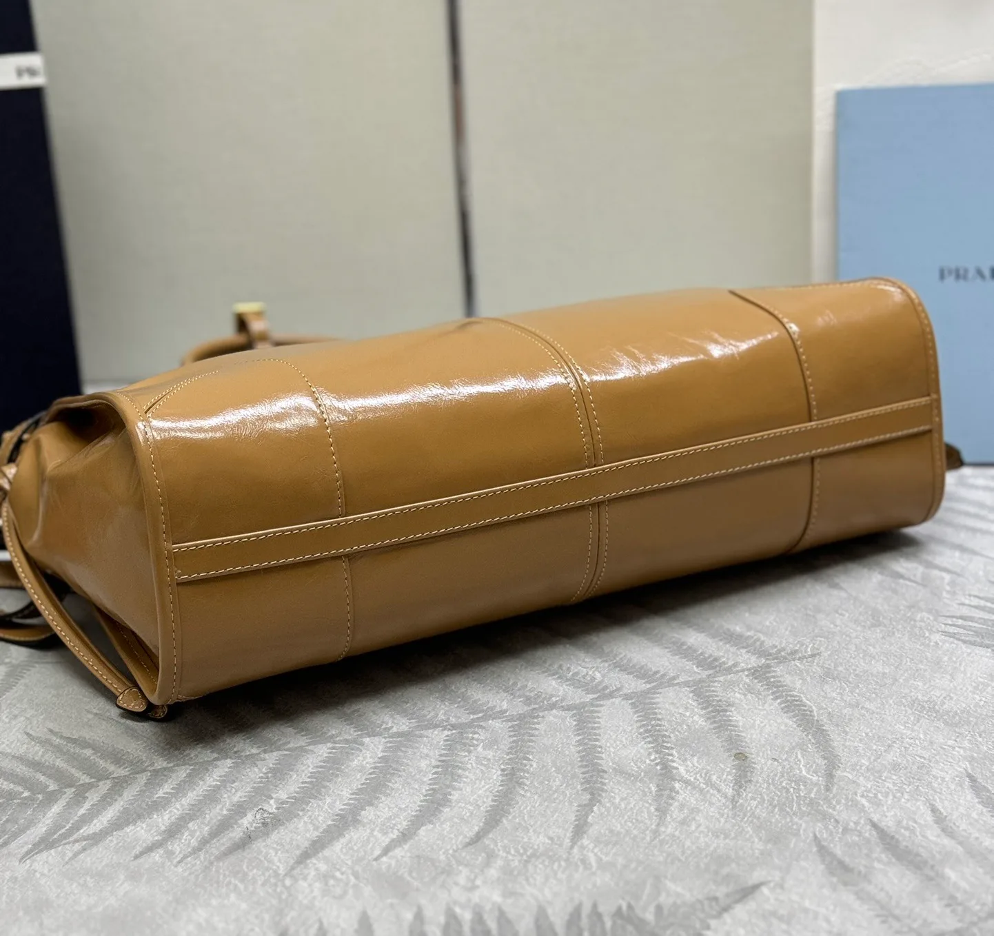 Классические Сумки Женские Prada 11462536