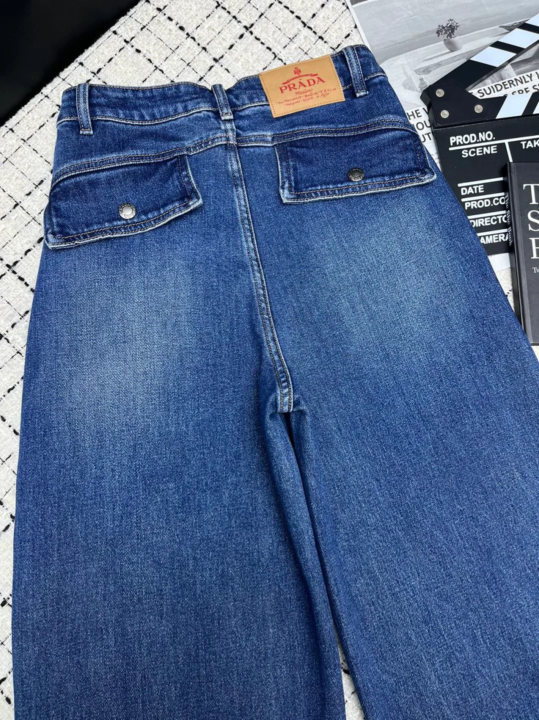 Джинсы Женские Prada 19134149