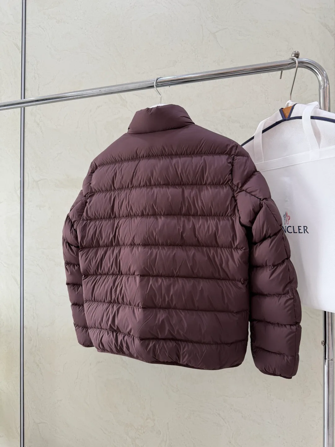 Куртки И Пуховики Женские Moncler 18376090
