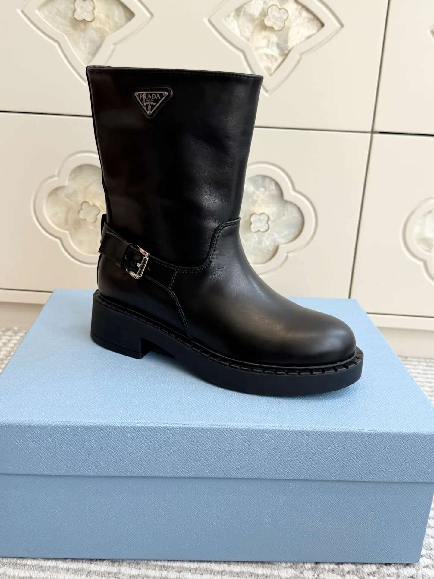 Ботинки Женские Prada 18598050